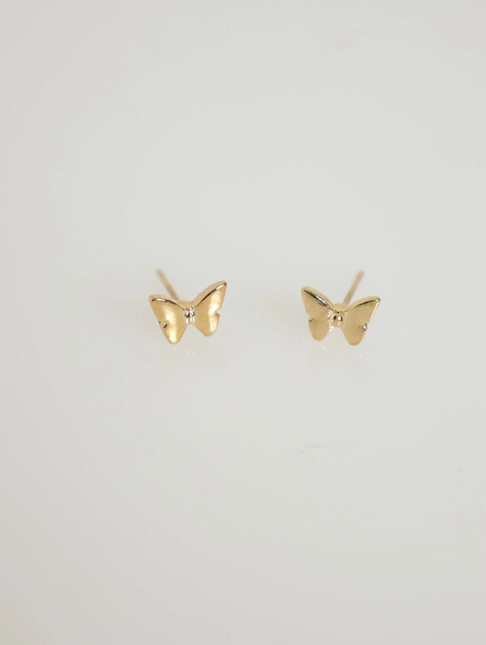 Hanging Butterfly Charm Necklace With 2 Sets Studs - Image 6