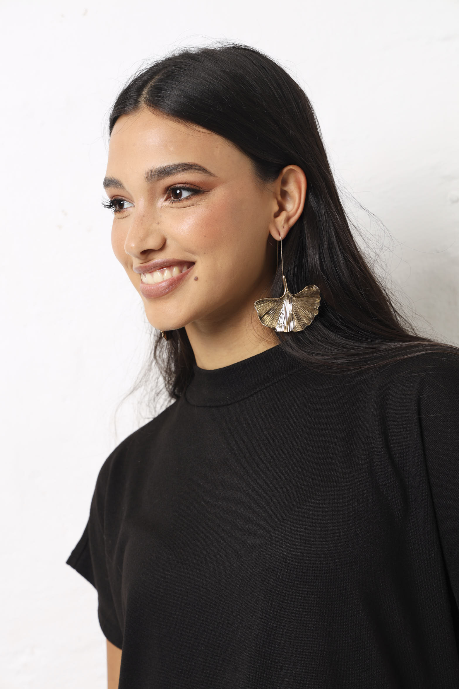 Hanging Metal Petal Earrings - Gold - Image 2