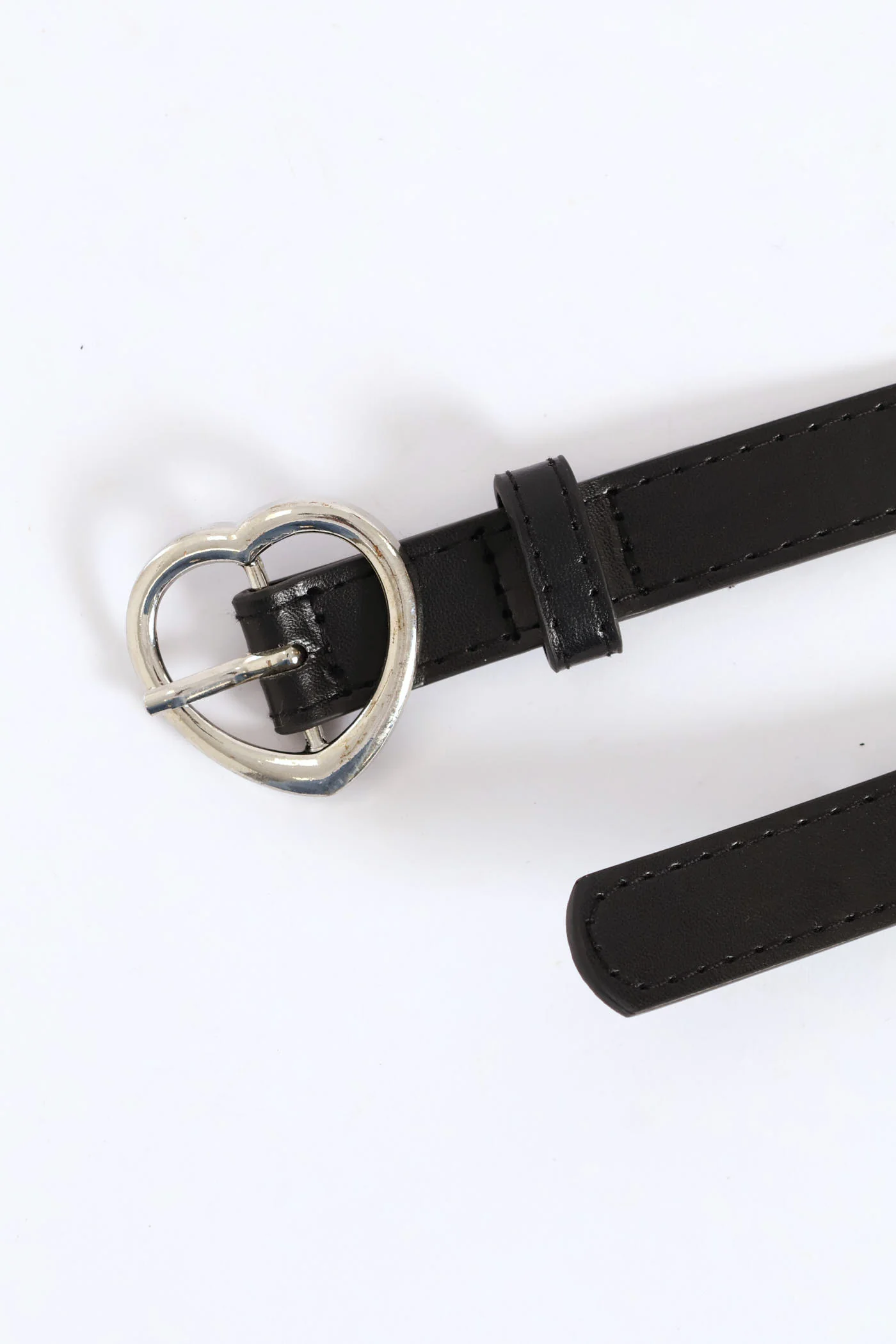 Heart Buckle Metal Puller - Black - Image 3