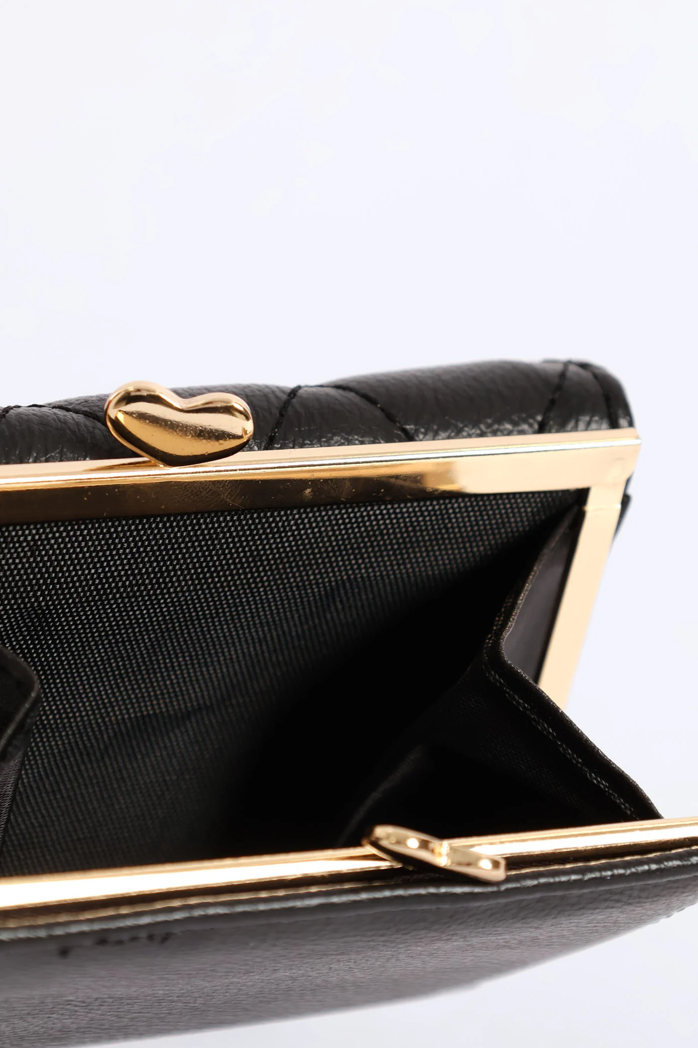 Heart Clasp Quilted Purse - Black - Image 3