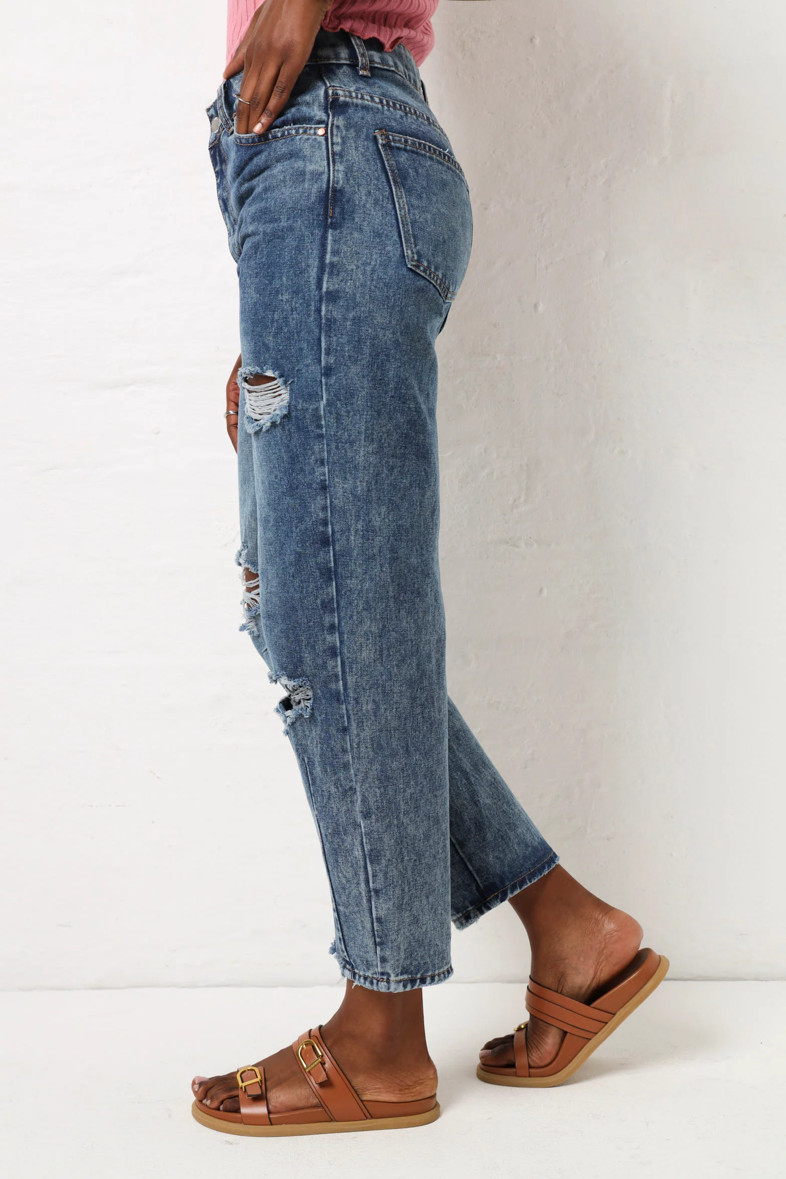 Heavily Abraised Barrel Jean - Dark Wash - Image 2