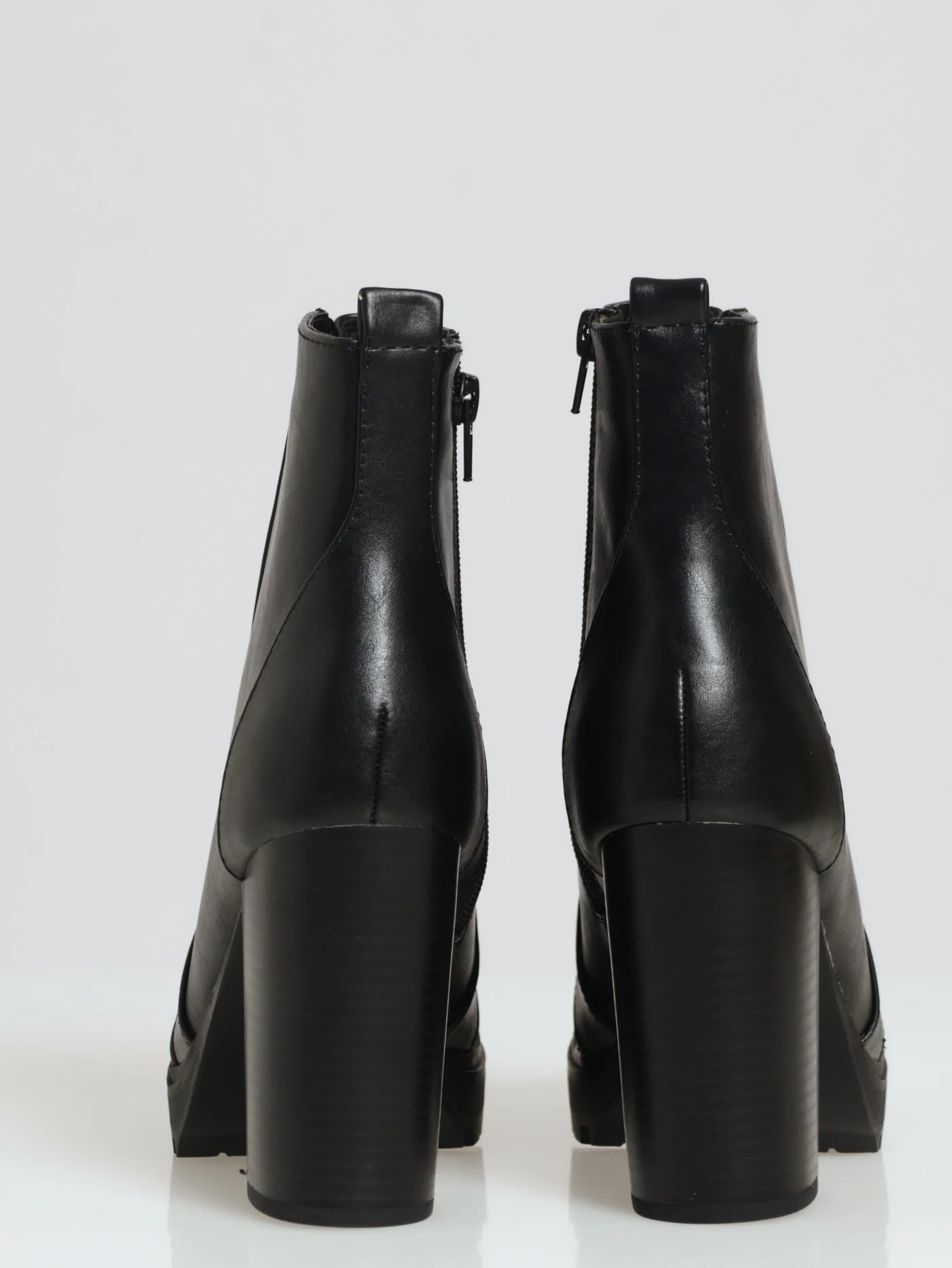 Heeled Ankle Block Lace Up Boot - Black - Image 4