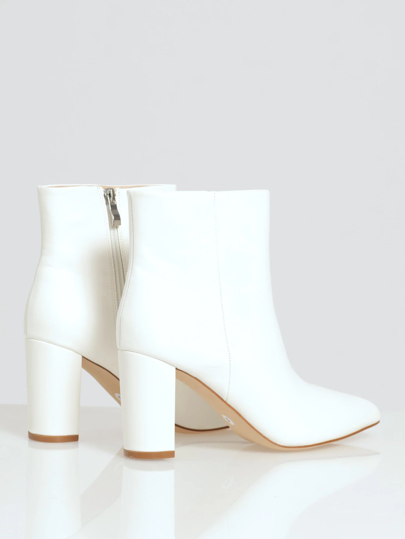 Heeled Ankle Classic Boot - White - Image 3
