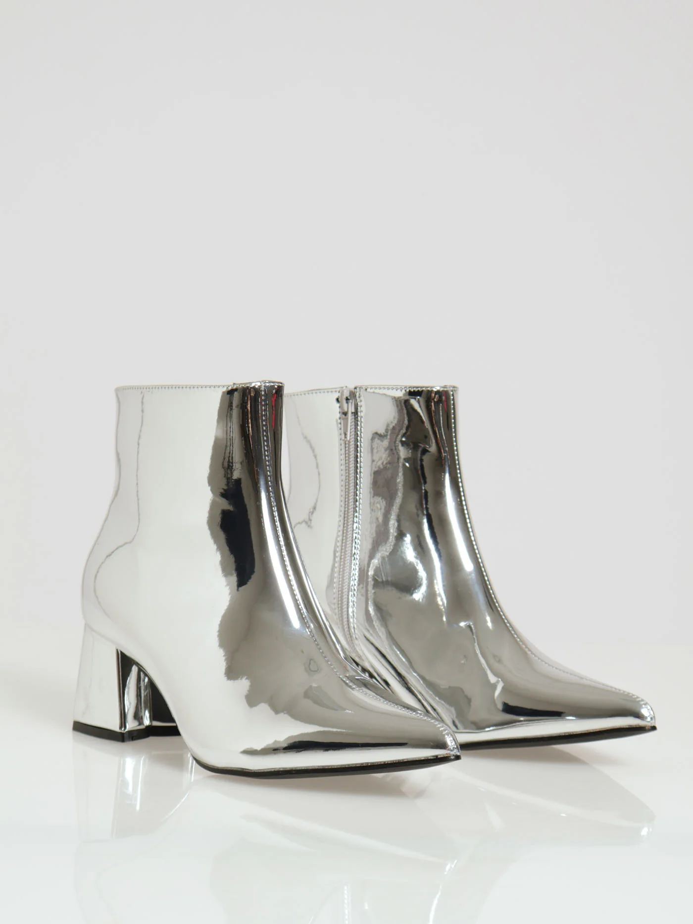 Heeled Ankle Metallic Pointy Boot - Silver