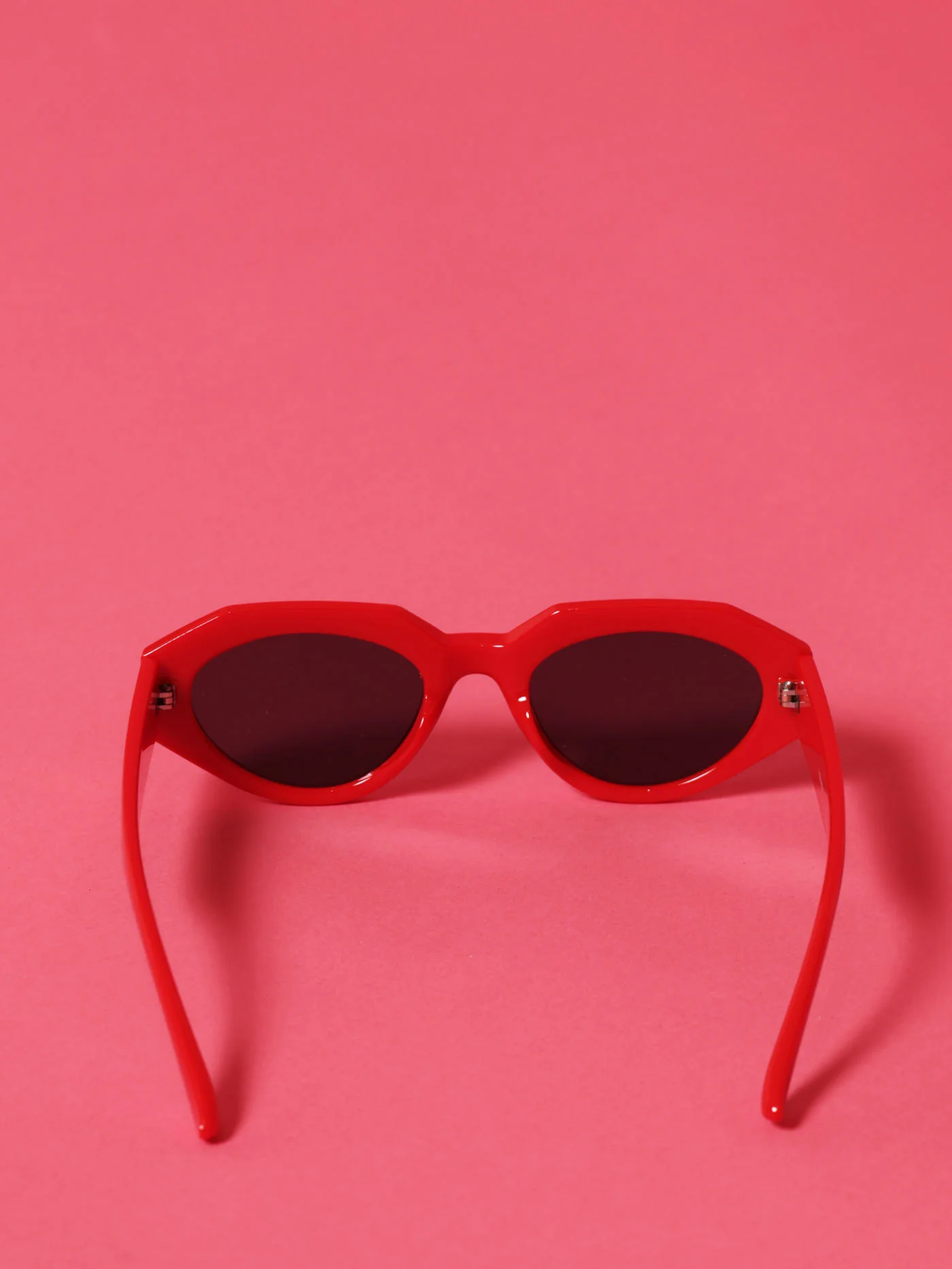 Hexagon Hot Stamp Temple Sunglasses - Red - Image 3