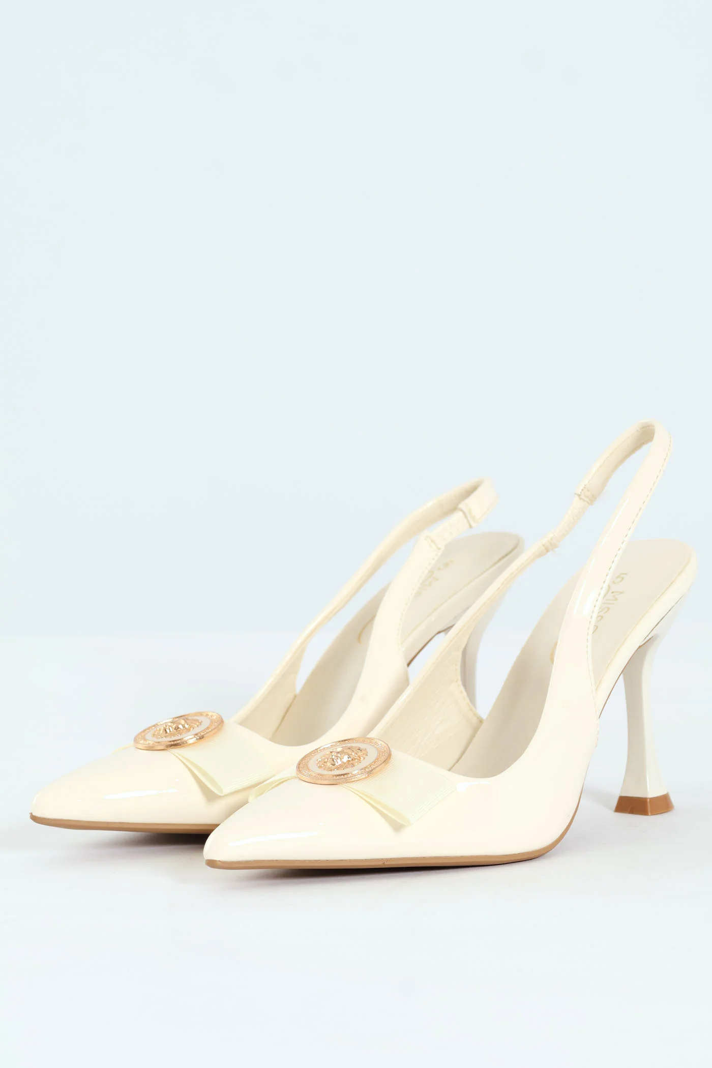 Hi Shaped Pointy Trimmed Bow Slingback Court Heel - White - Image 2