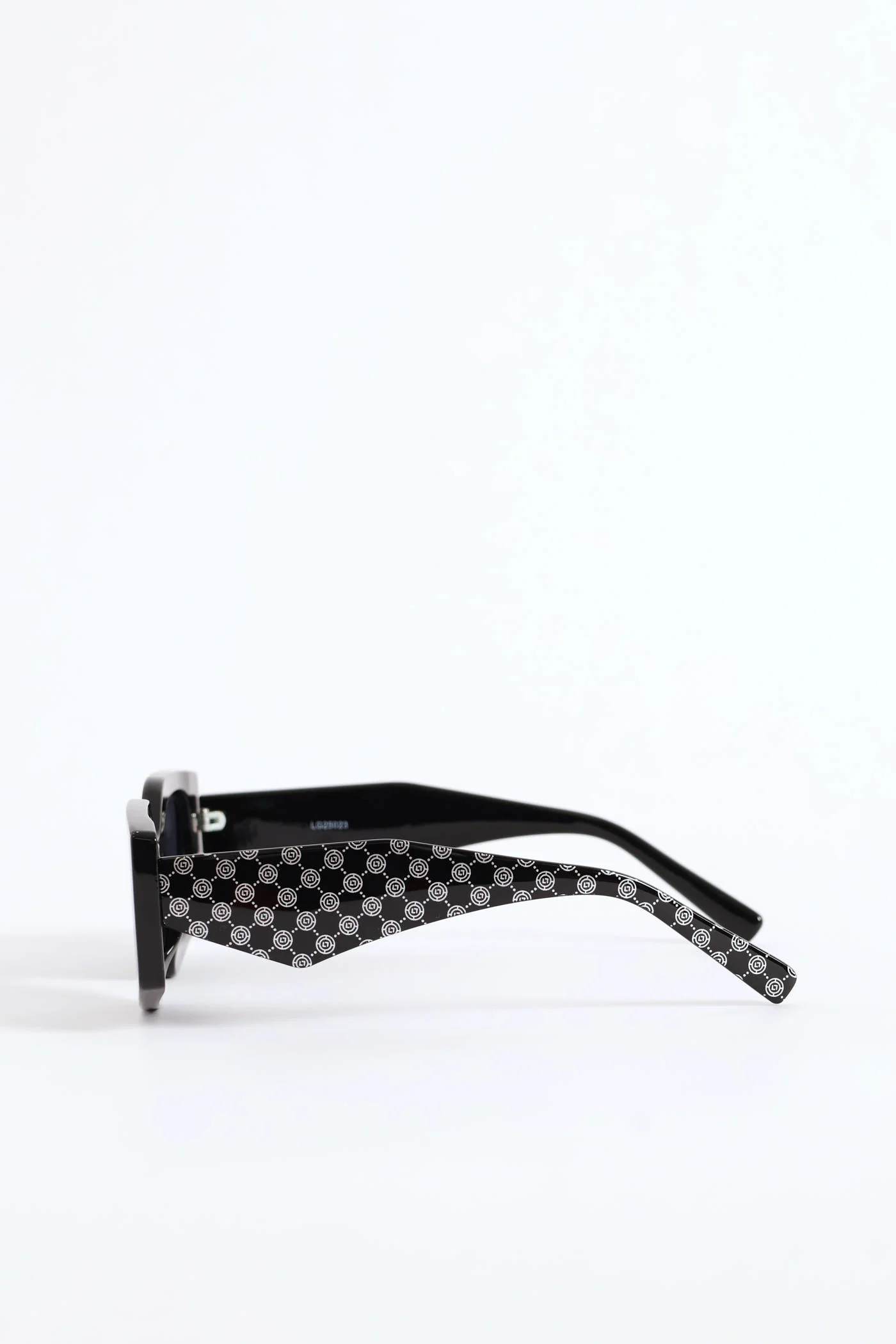 Irregular Embossed Temple Sunglasses - Black - Image 4