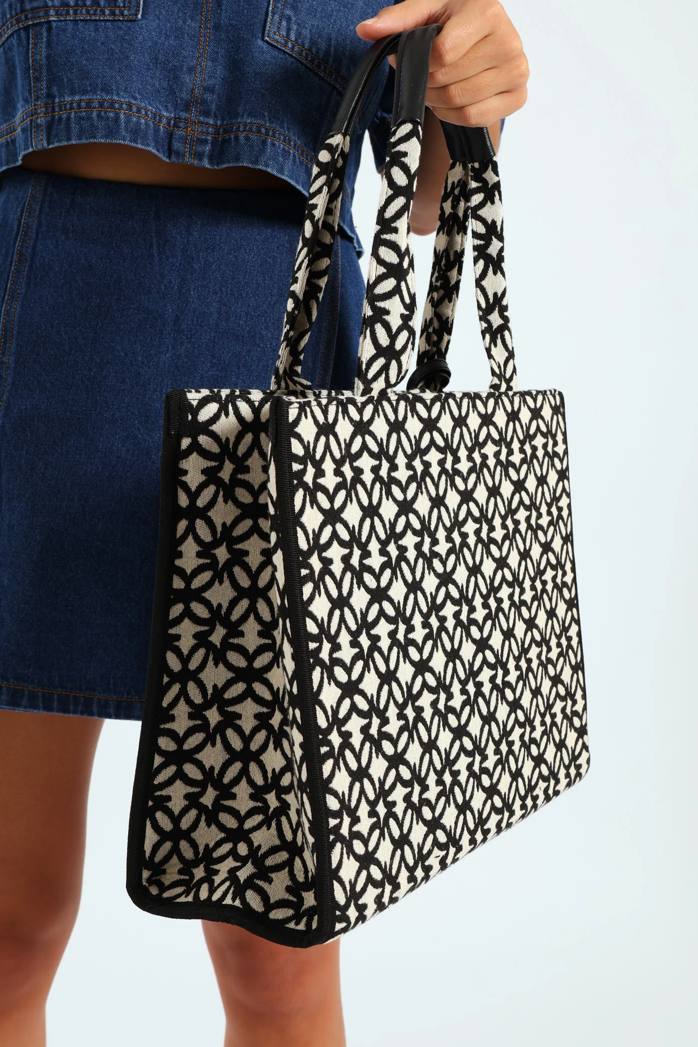Jacquard Geometric Flower Tote Bag - Neutral - Image 2