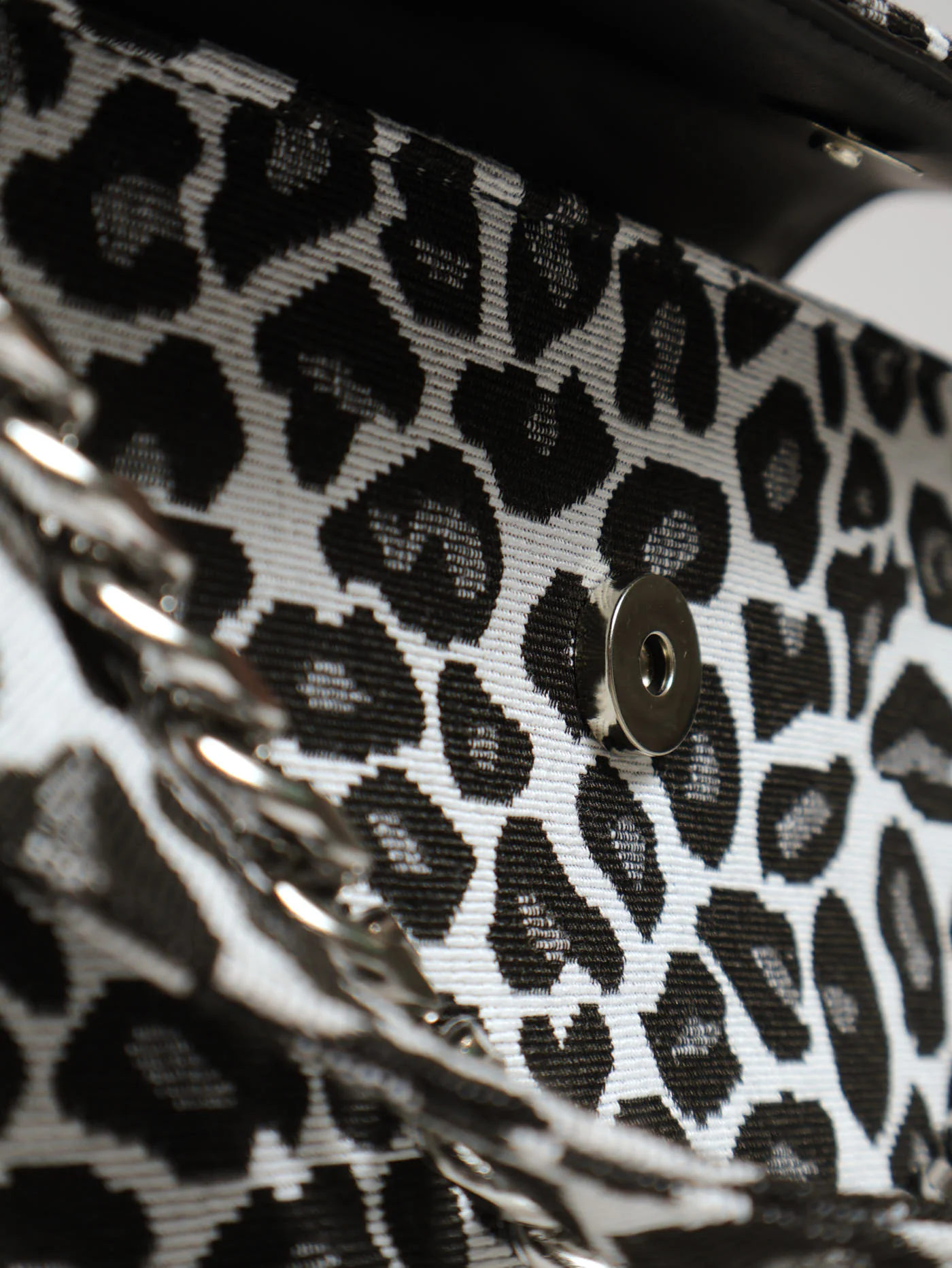 Jacquard Shoulder Bag - Image 4