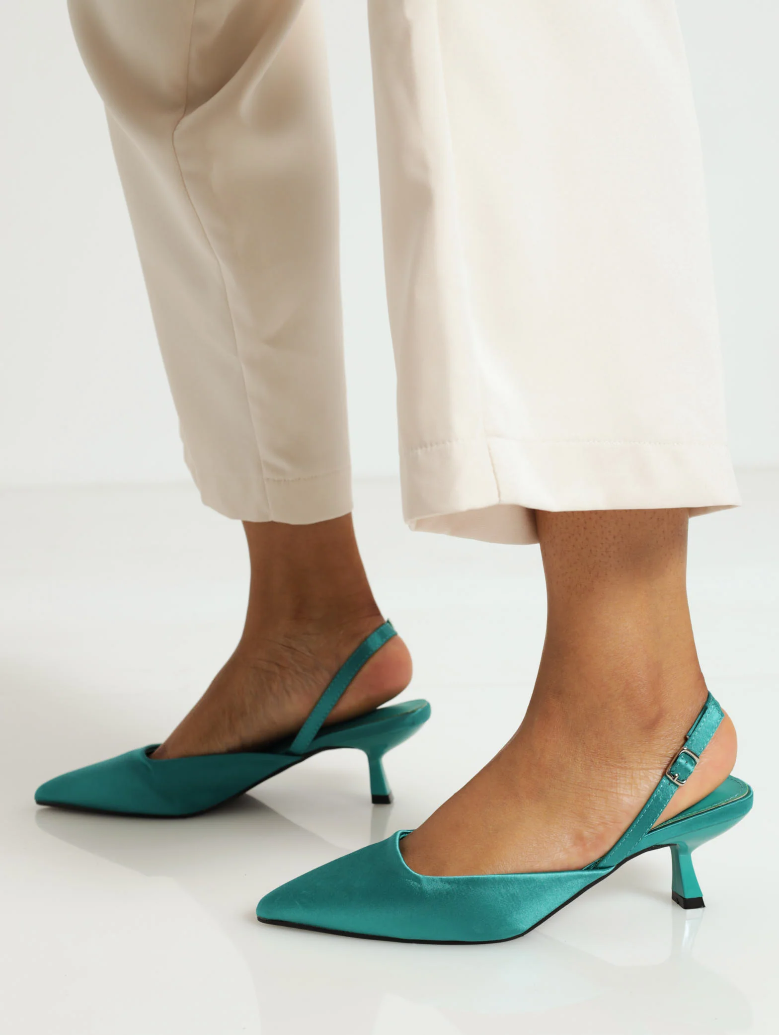 Kitten Stiletto Pointy Court With Slingback - Image 2