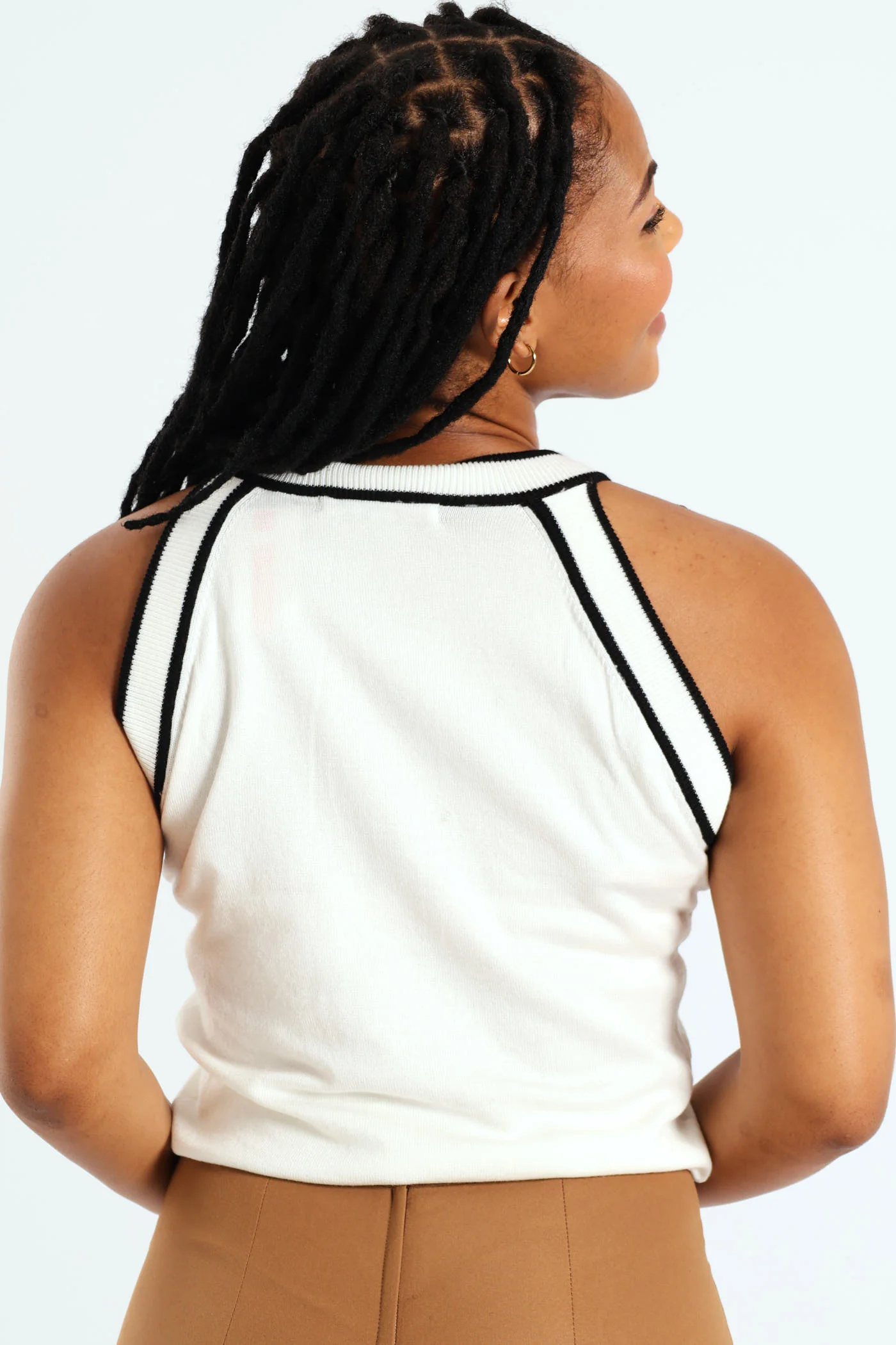 Knitwear Tank Top With White Double Contrast Trim - White - Image 3