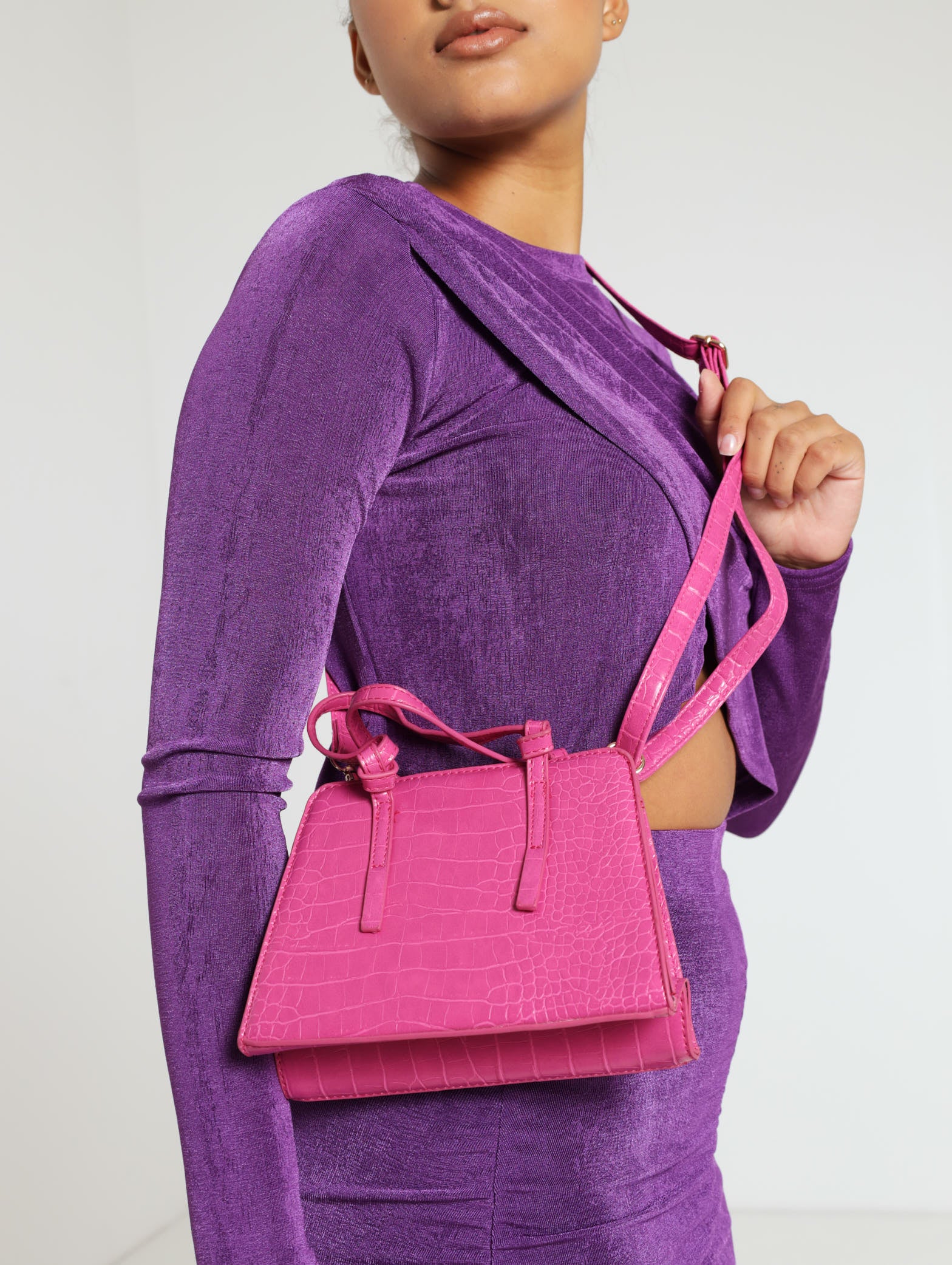 Knotted Squarish Box Tote Bag - Image 3
