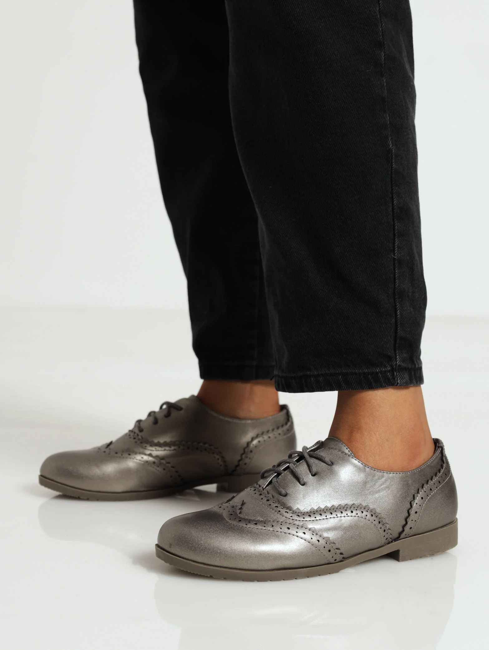 Lace Up Brogue - Image 2