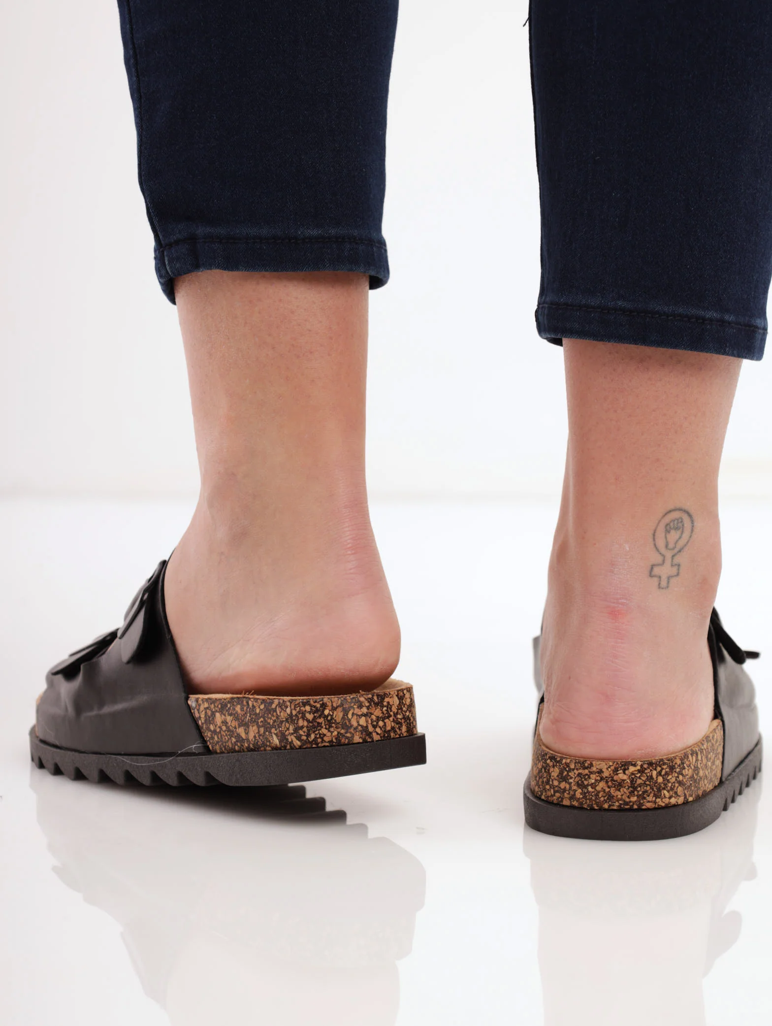 Double Strap Plain Sandal - Black - Image 3