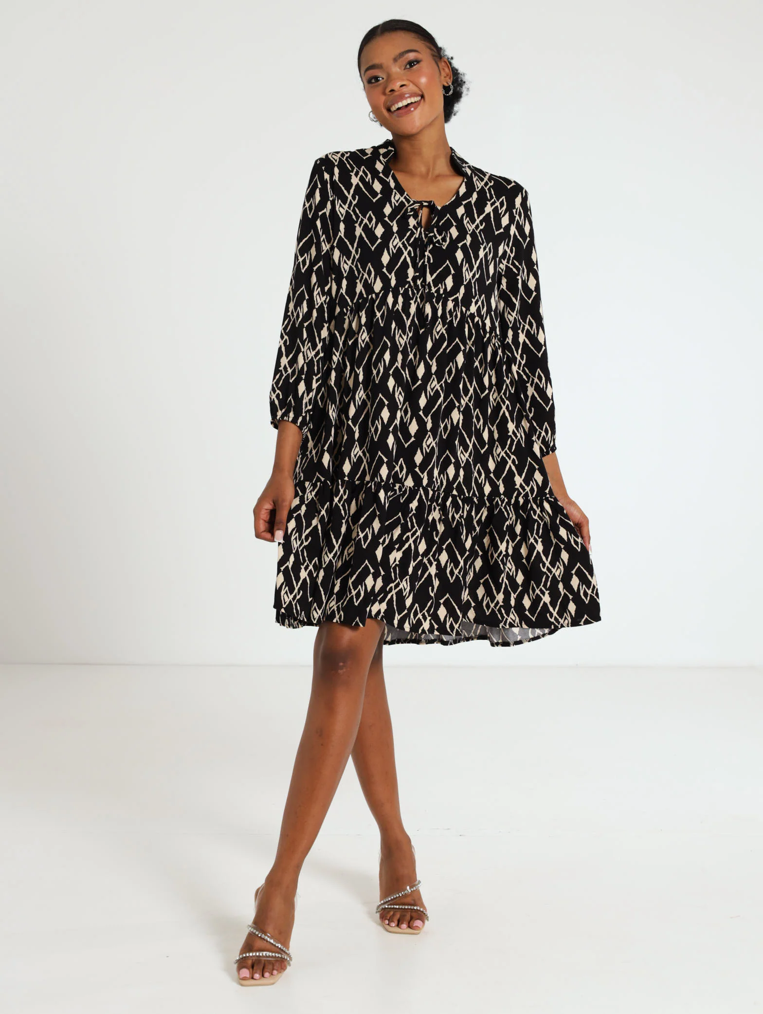 Geo Print Poplin Tiered Hem Mini Dress - Black - Image 4