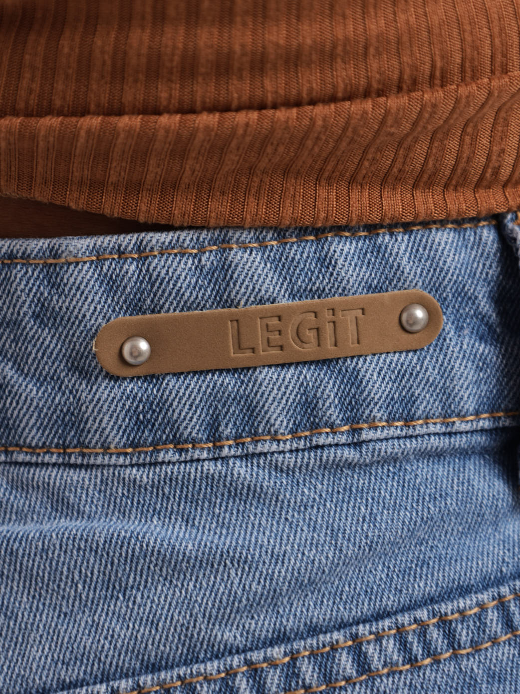Heavy Abraised Hem Denim Mid Short - Mid Blue - Image 5