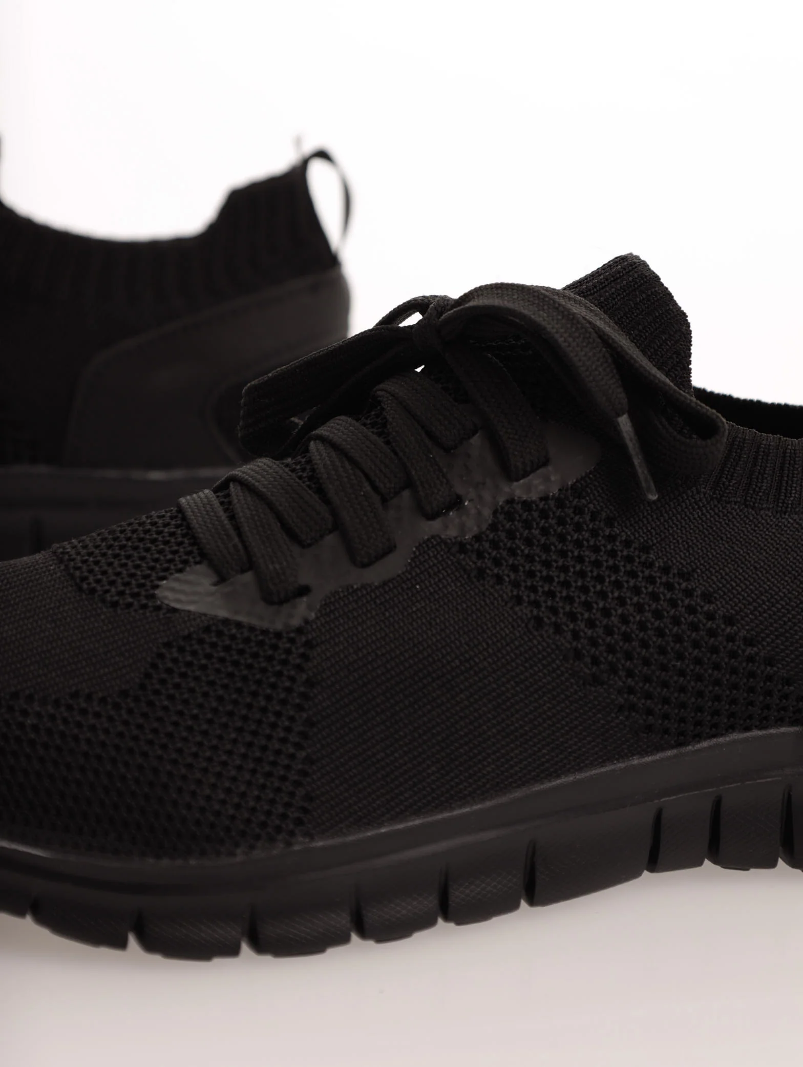 Knitted Sneaker - Black - Image 5