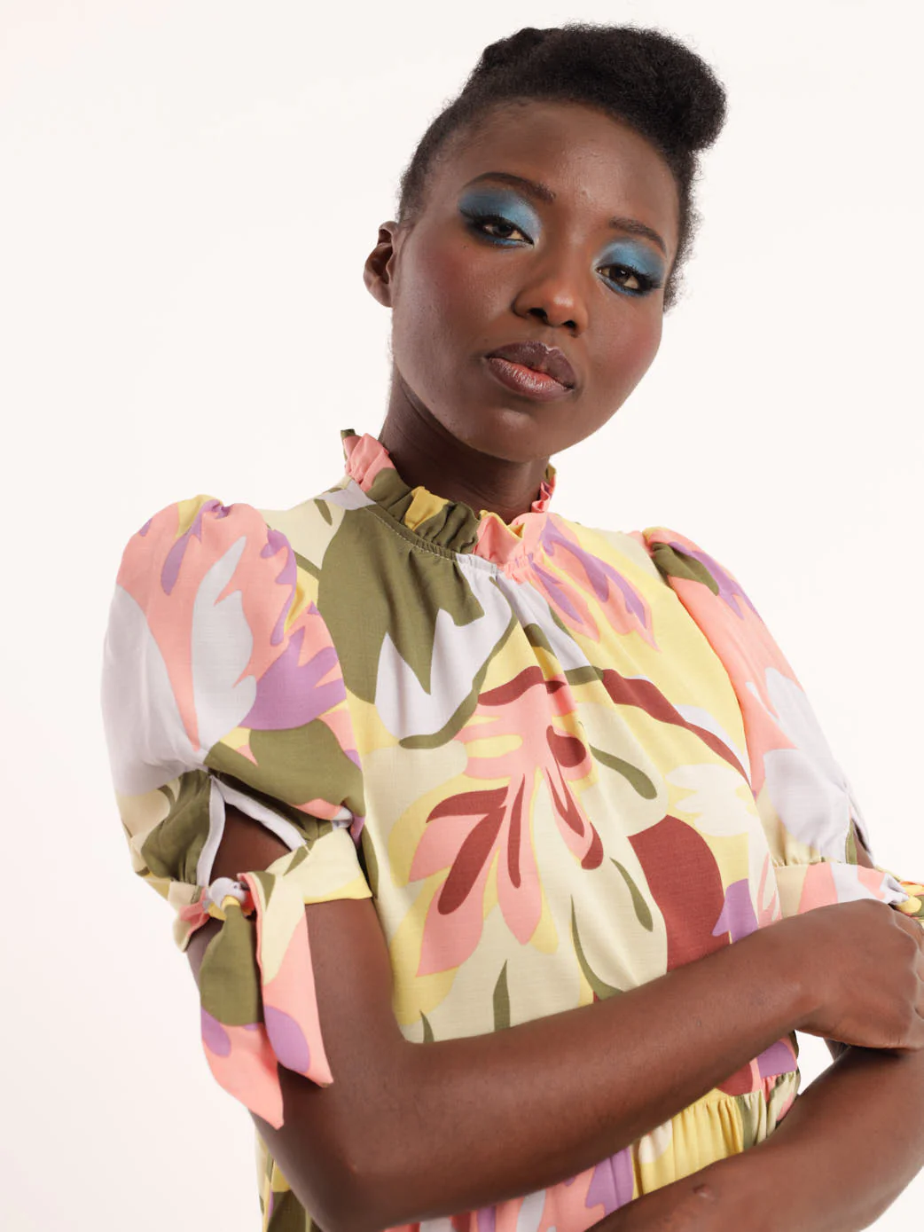 Large Floral Puff Sleeve Dress - Image 5