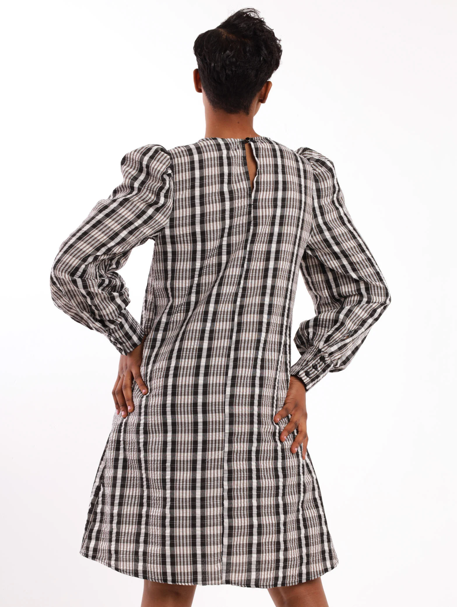 Long Sleeve Check Seersucker Collared Dress - Black/White - Image 3