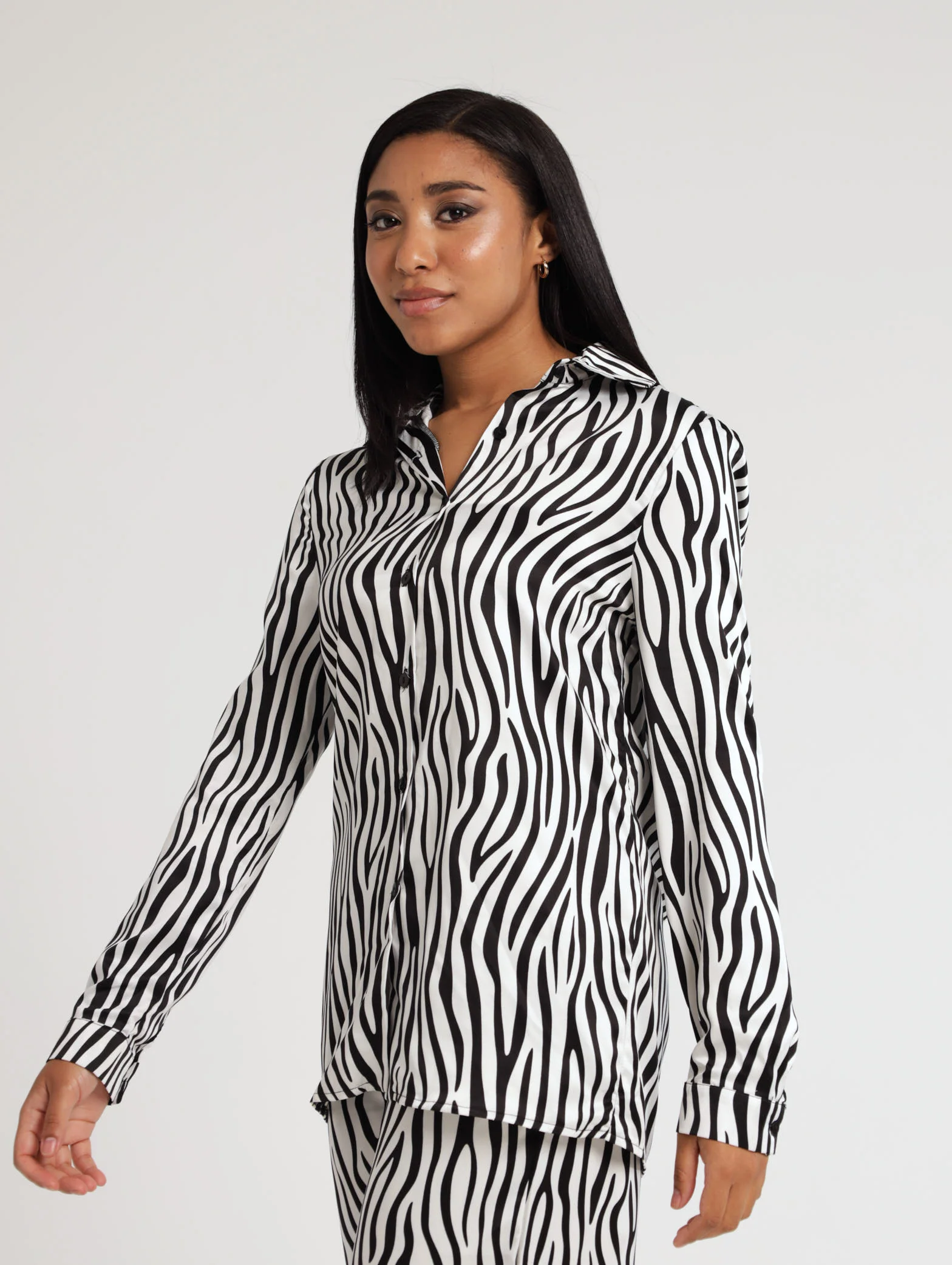 Long Sleeve Zebra Print Satin Shirt - Cream - Image 3