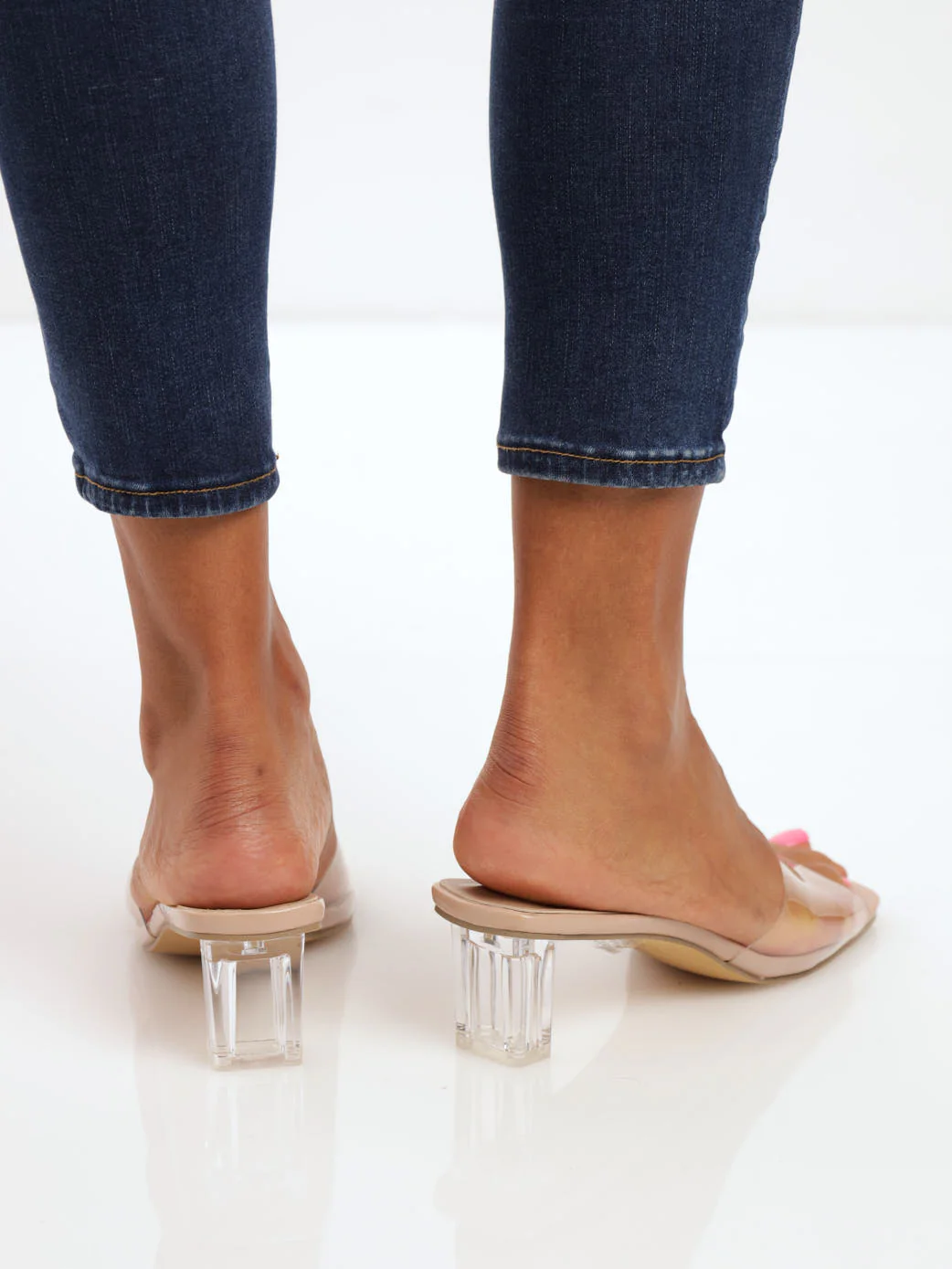 Low Perspex Block Vinyl Mule Heel - Clear - Image 3