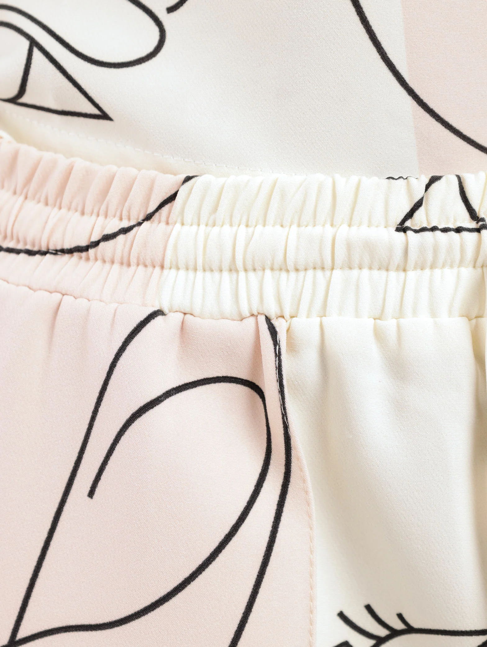 Pintuck Face Jogger - Image 5