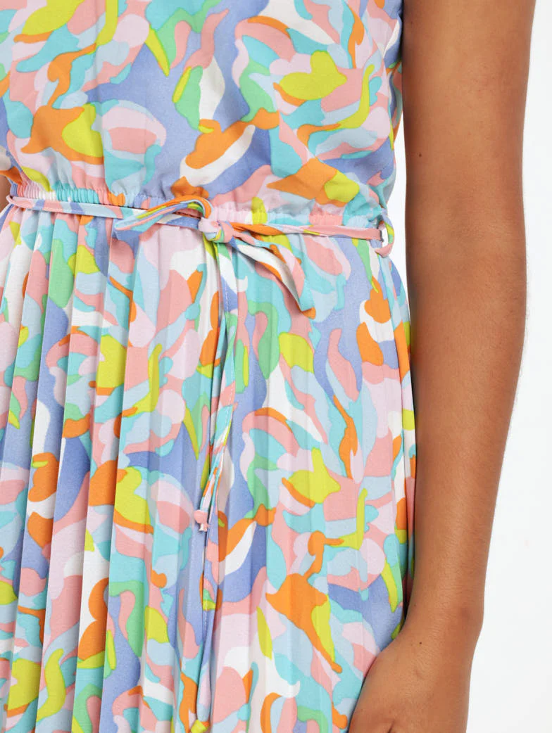 Pleated Floral Midi Dress - Image 5