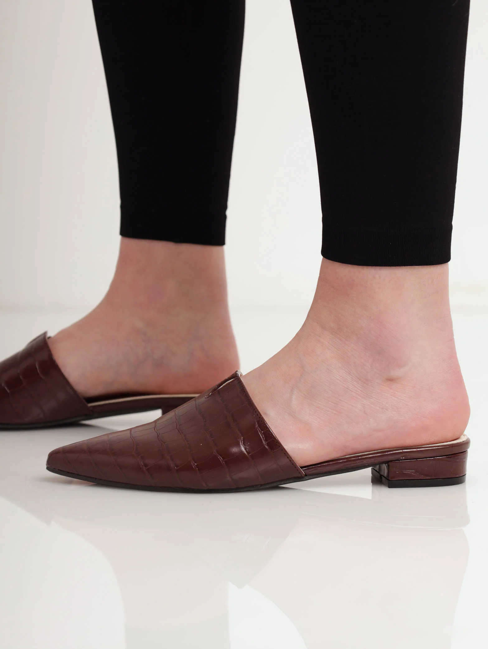 Pointed Toe Push-In Heel - Chocolate - Image 2