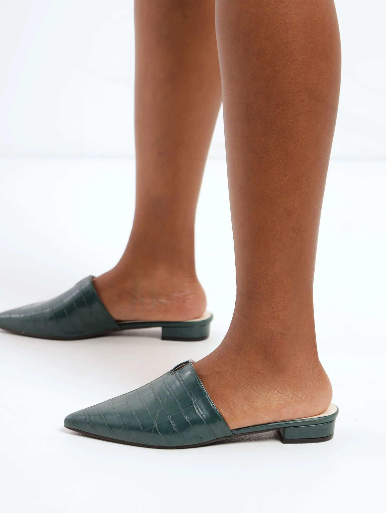 Pointed Toe Push-In Shoe - Bottle - Image 2