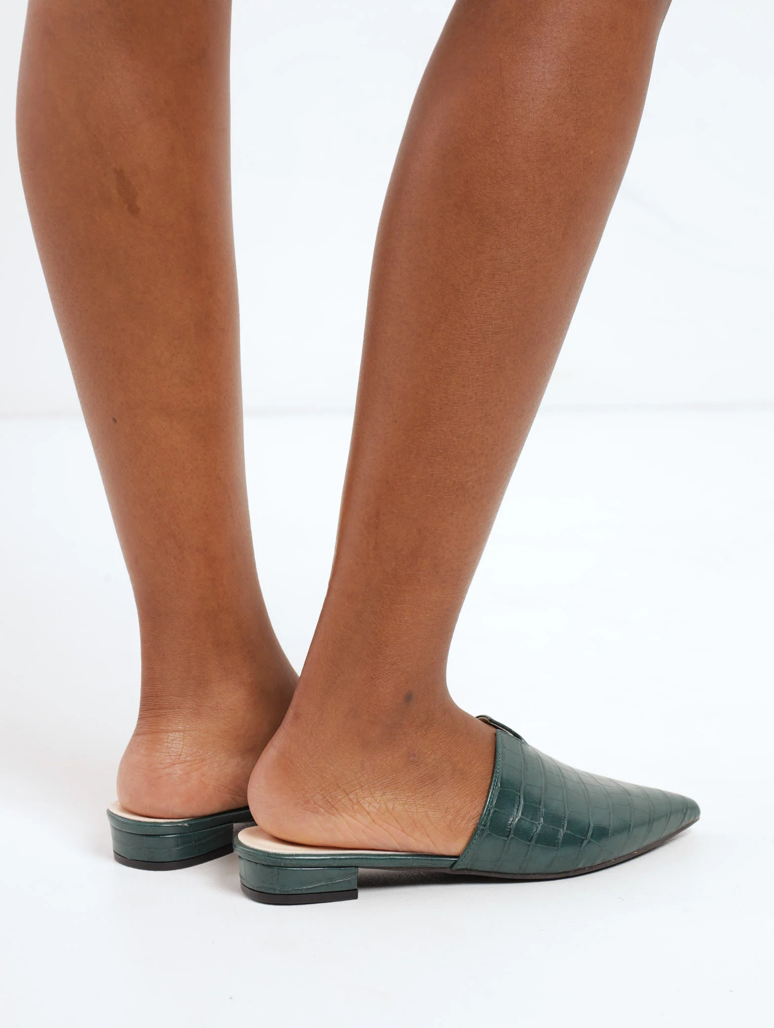 Pointed Toe Push-In Shoe - Bottle - Image 3