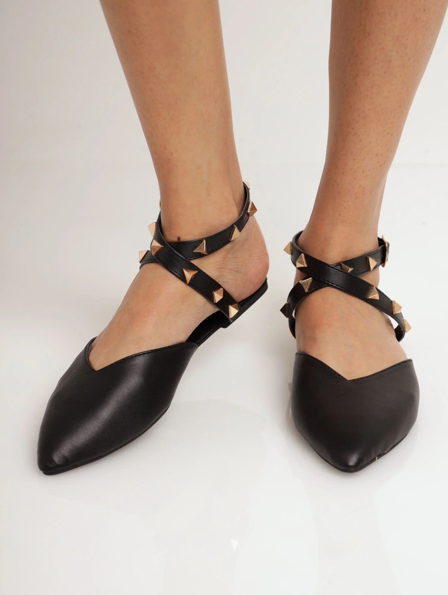 Pointy Toe Shoe With Pyramid Studded Ankle Strap - Black