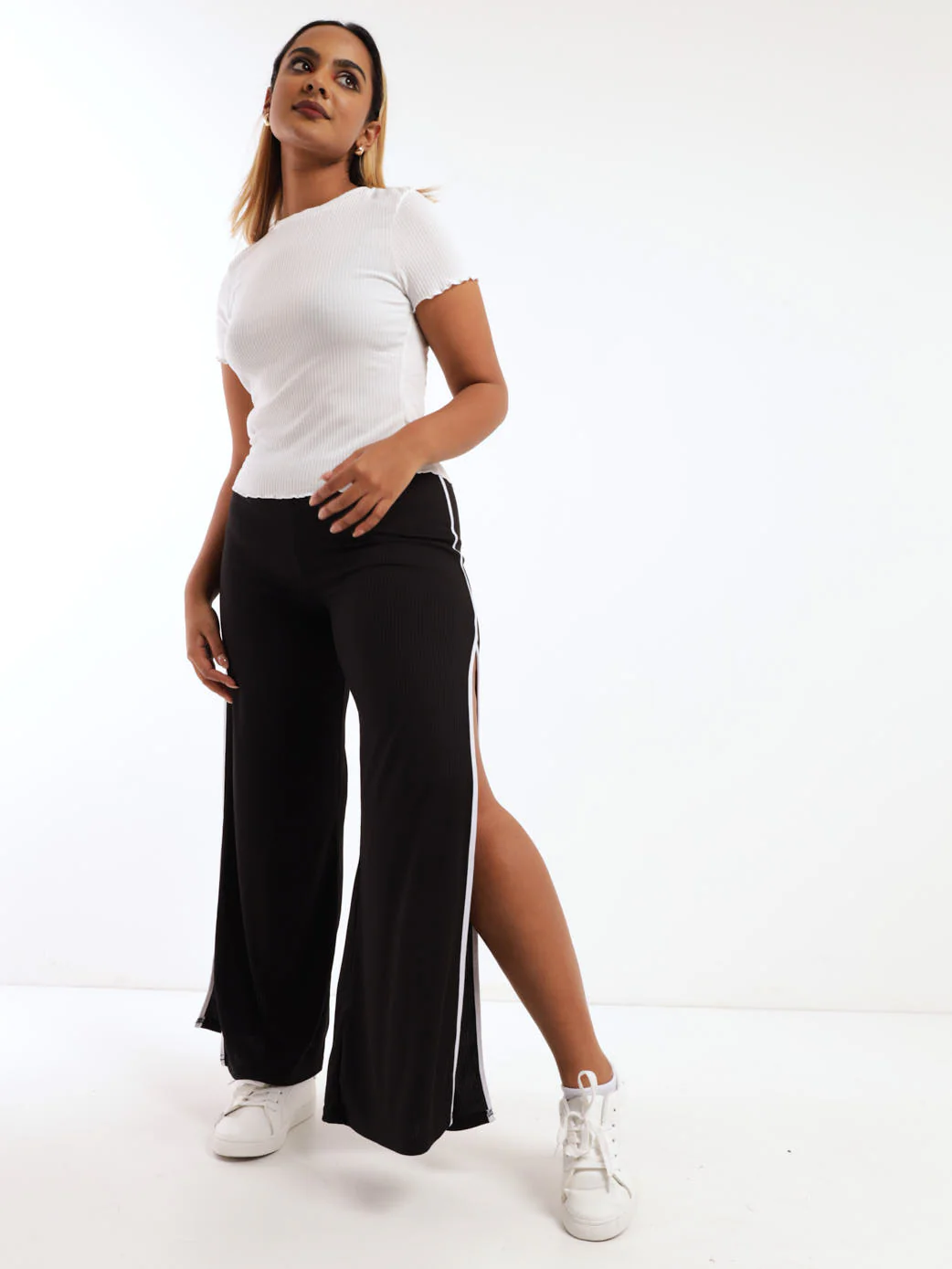 Short Sleeve Lettuce Edge Top - White - Image 2