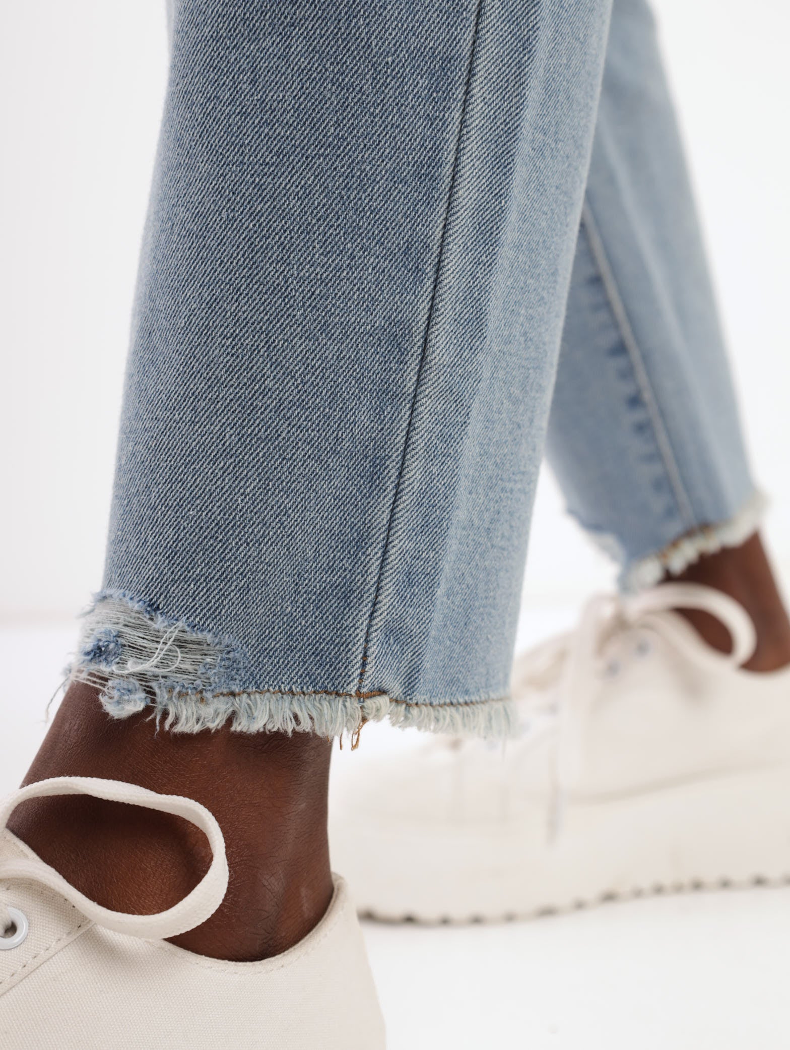 Stonewash Slash Thigh Denim Mom Jean - Image 4
