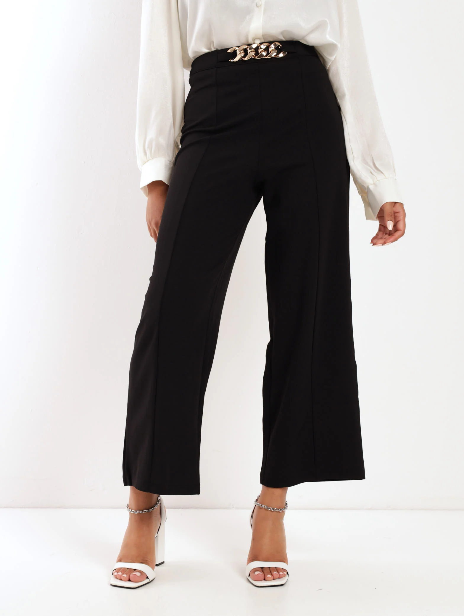 Trim Detail Straight Leg Pant - Black