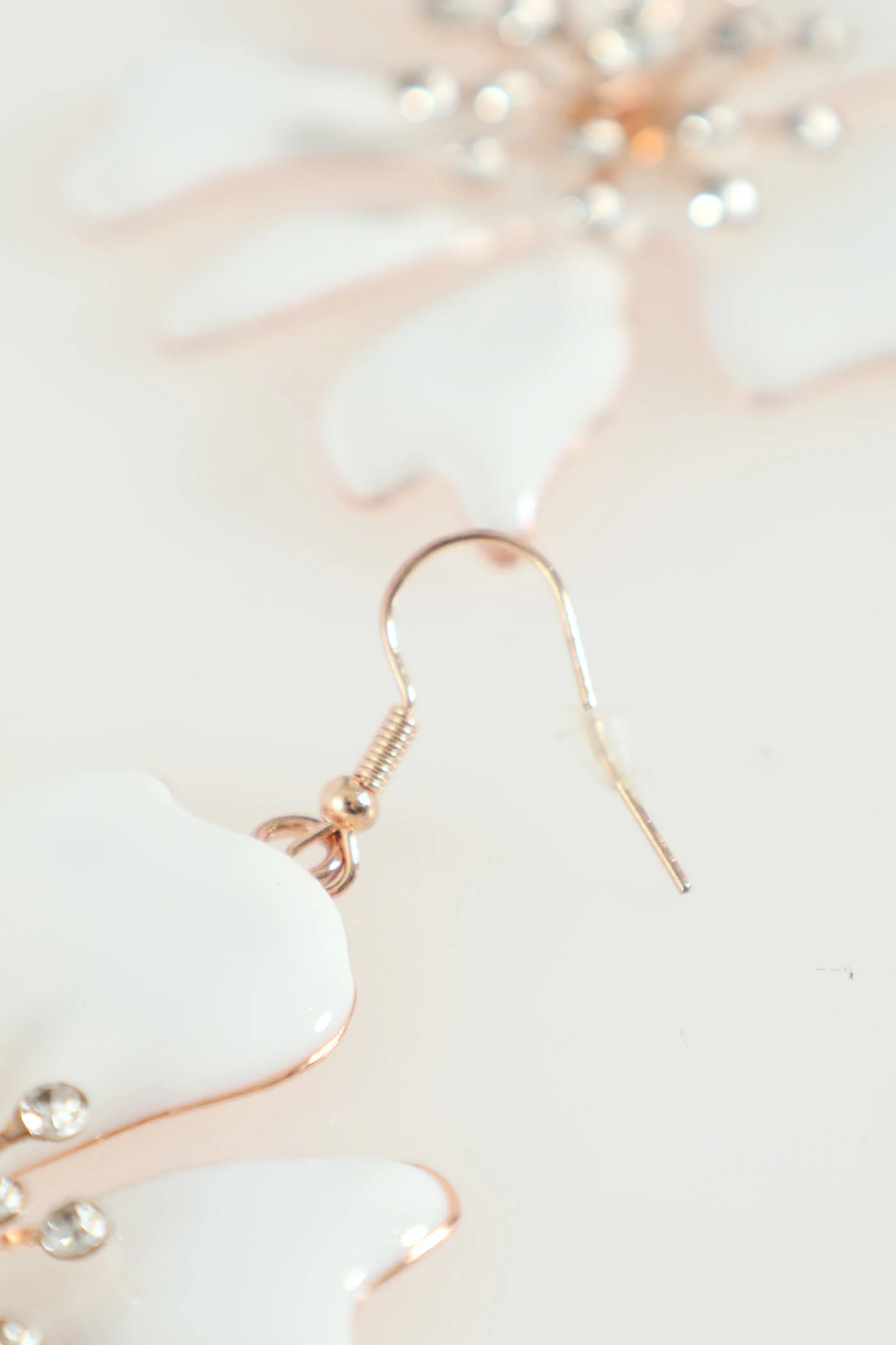 Large Epoxy & Diamante Flower Statement Earrings - White - Image 2