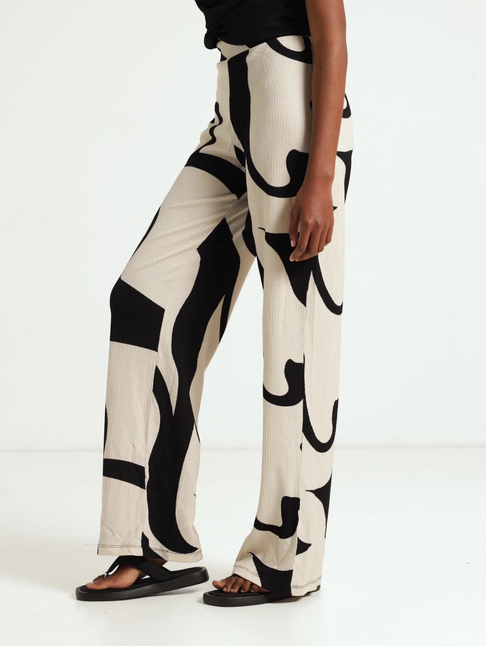 Large Swirl Crinkle Knit Wideleg Pants - Image 2