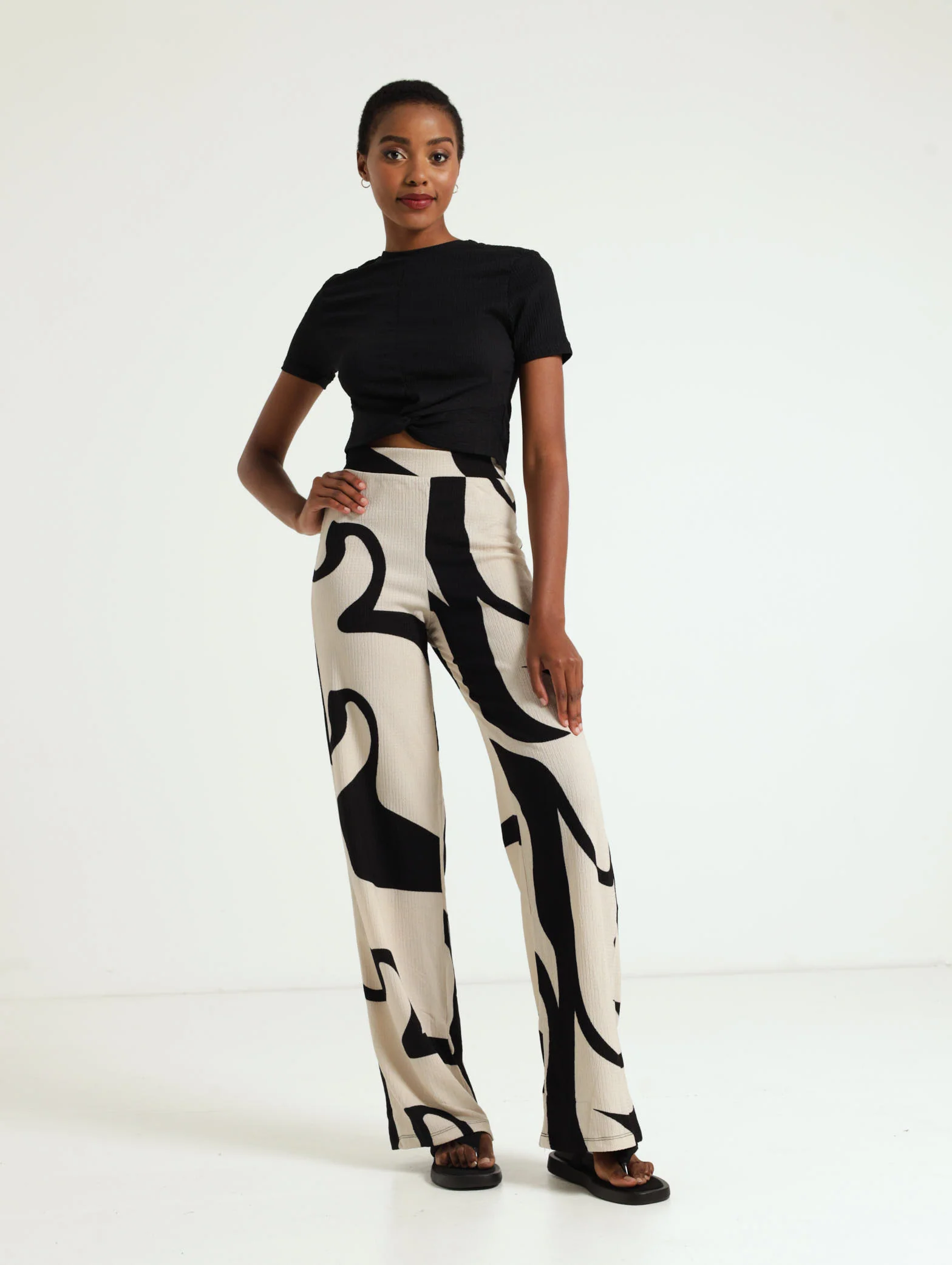 Large Swirl Crinkle Knit Wideleg Pants - Image 4