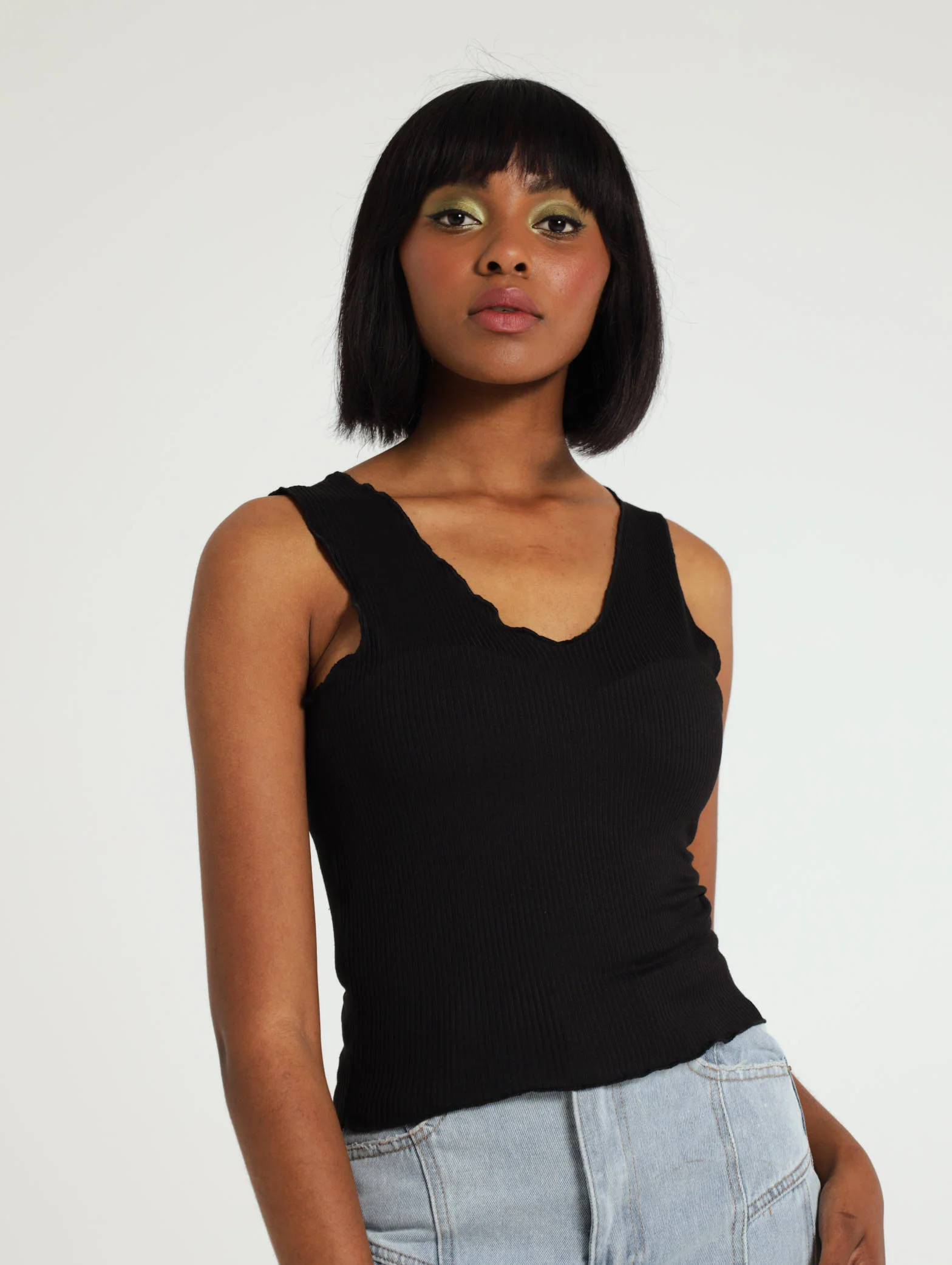 Lettuce Edge V-Neck Top - Image 4