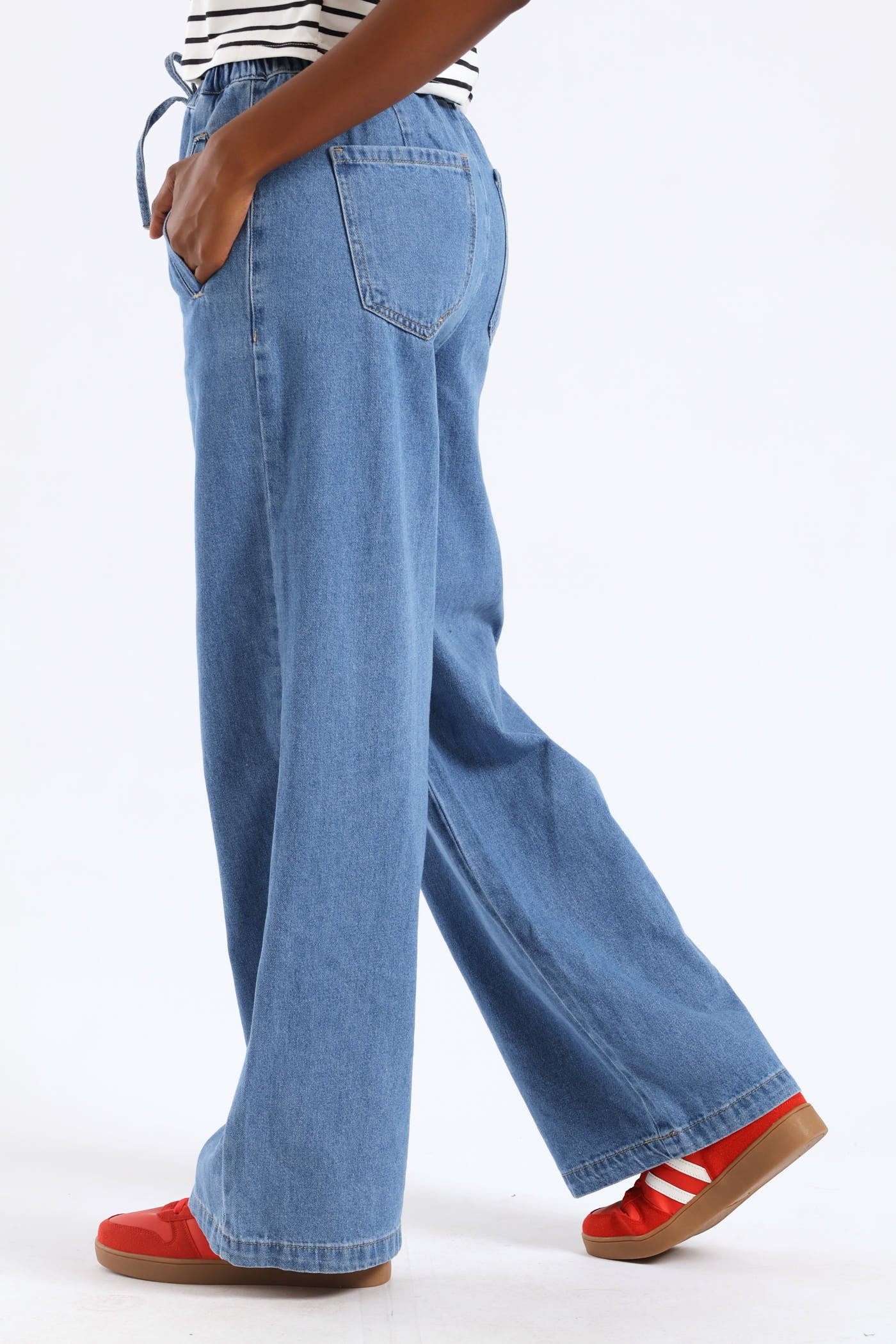 Light Weight Elasticated Wideleg Jean - Medium Blue - Image 3