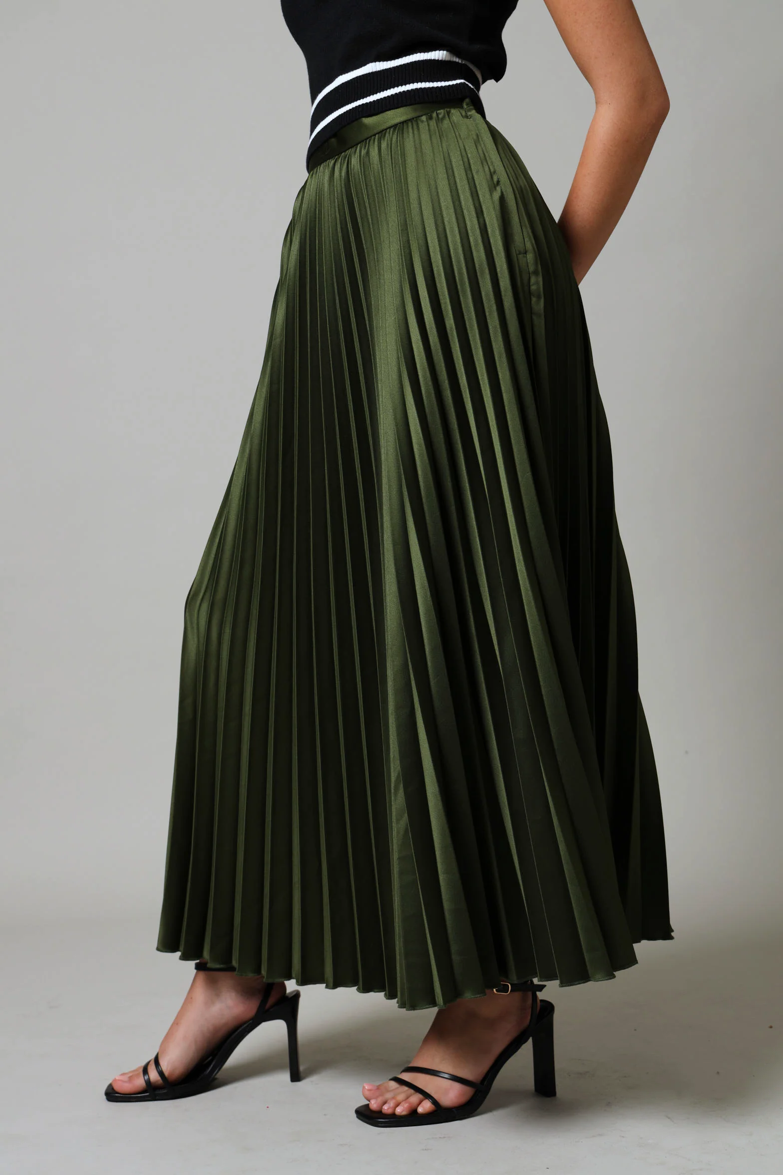 Long Length Pleated Skirt - Fatigue - Image 3