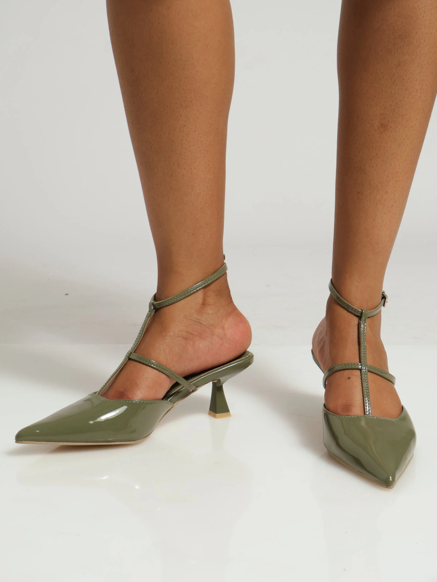 Lo Shaped Pointed Court Heel With Gladiator Detail - Fatigue