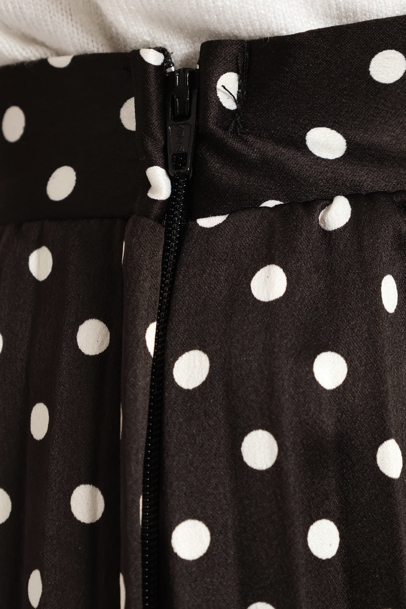Long Length Polka Dot Pleated Skirt - Black/White - Image 4