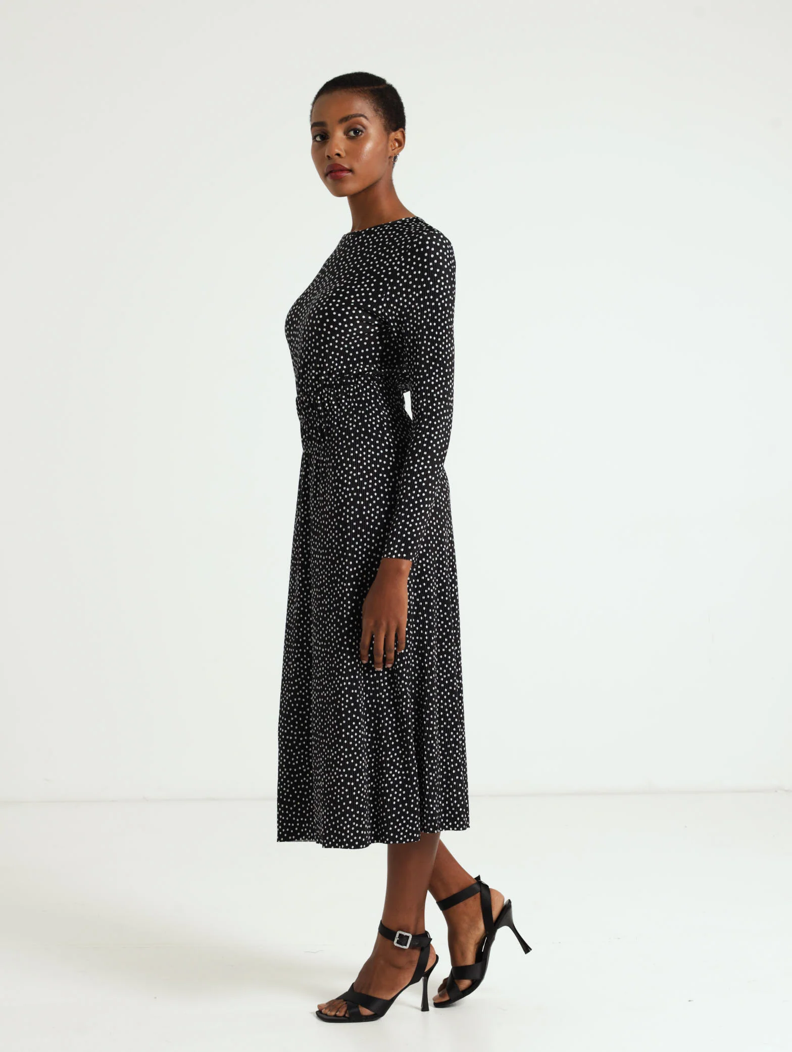 Long Sleeve Bodre Elastic Waist Midi Dress - Image 2