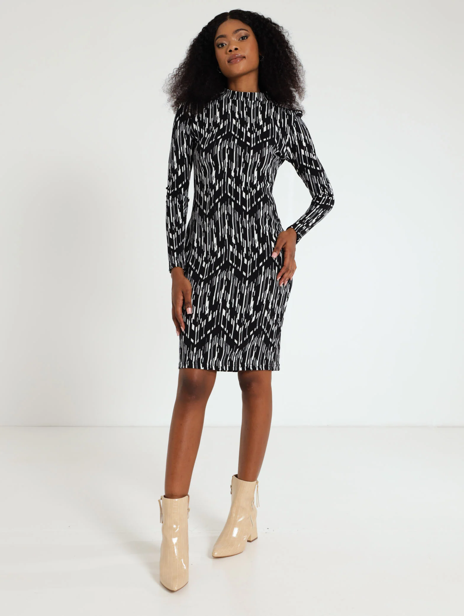 Long Sleeve Bodycon Dress - Image 2