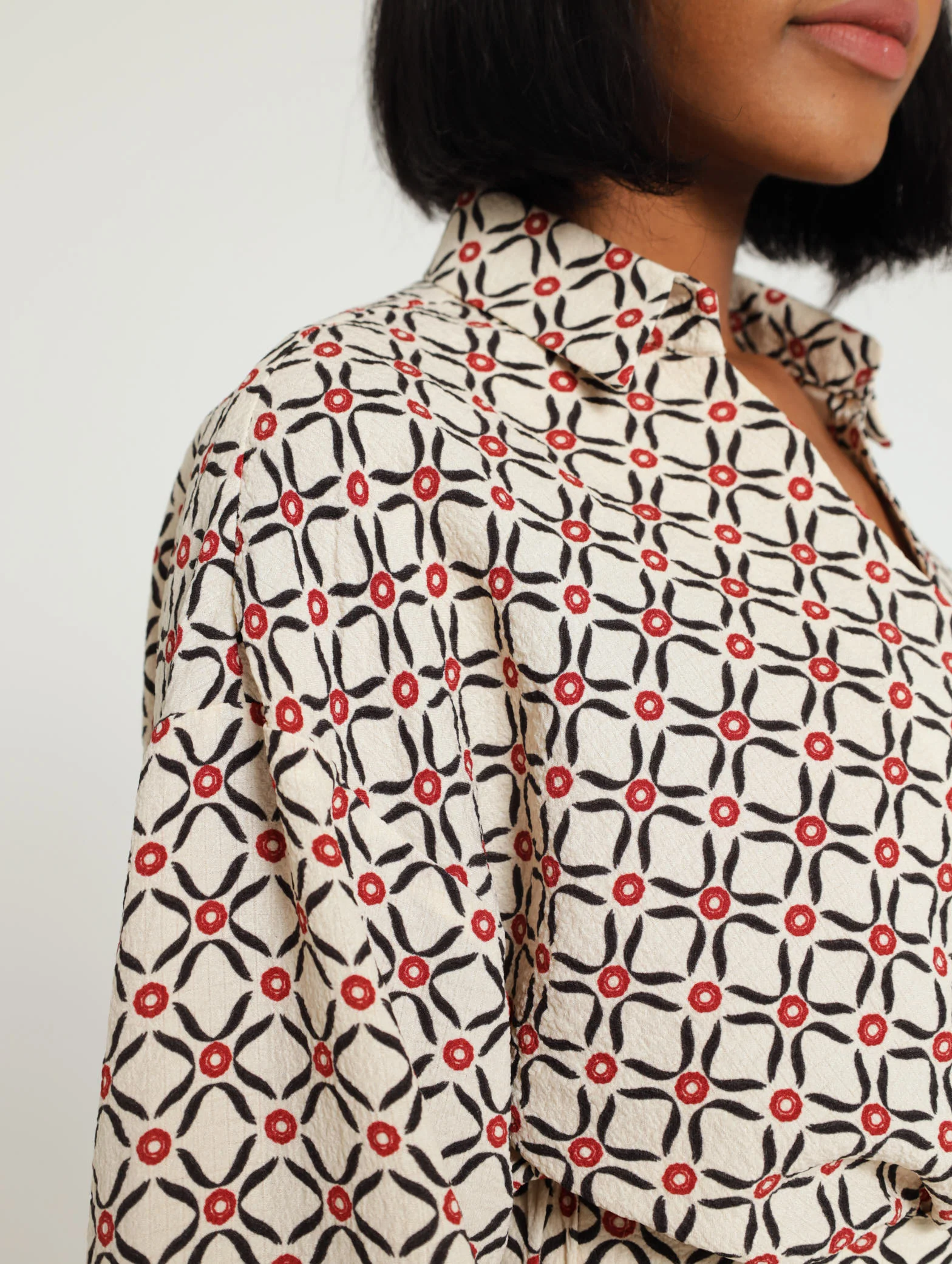 Long Sleeve Collar Detail Aztec Crop - Image 5