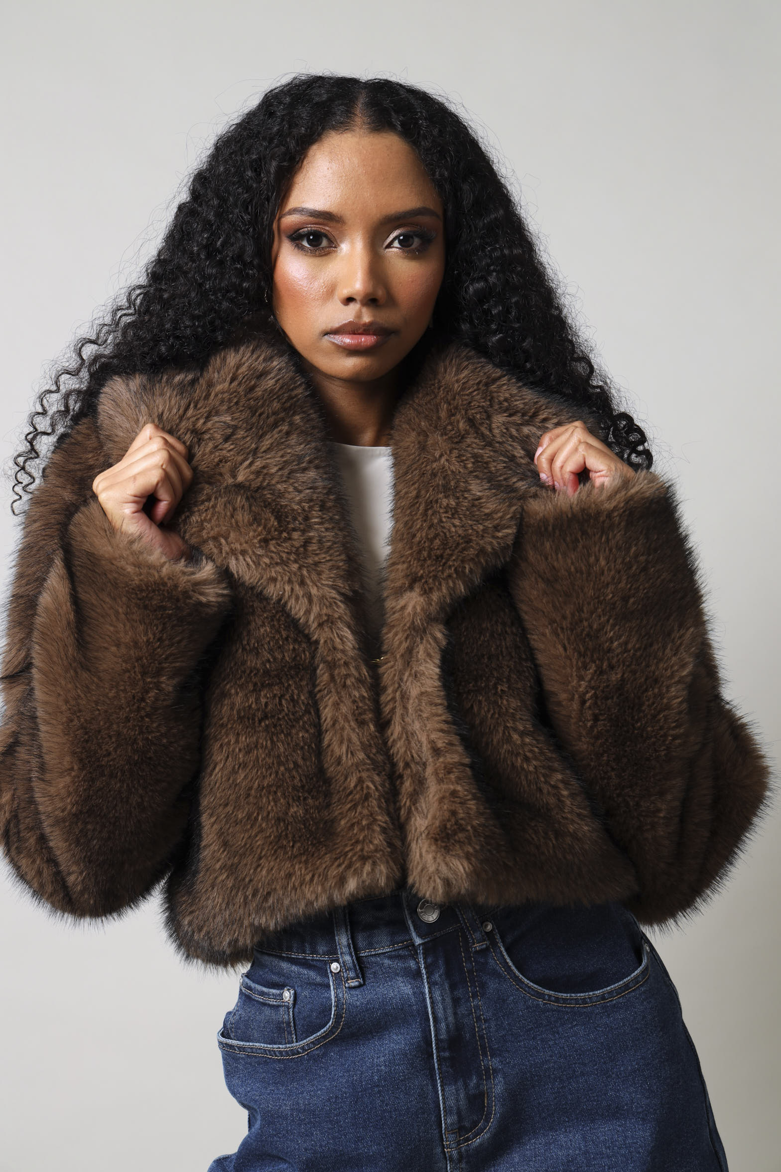 Long Sleeve Faux Fur Jacket - Brown - Image 2