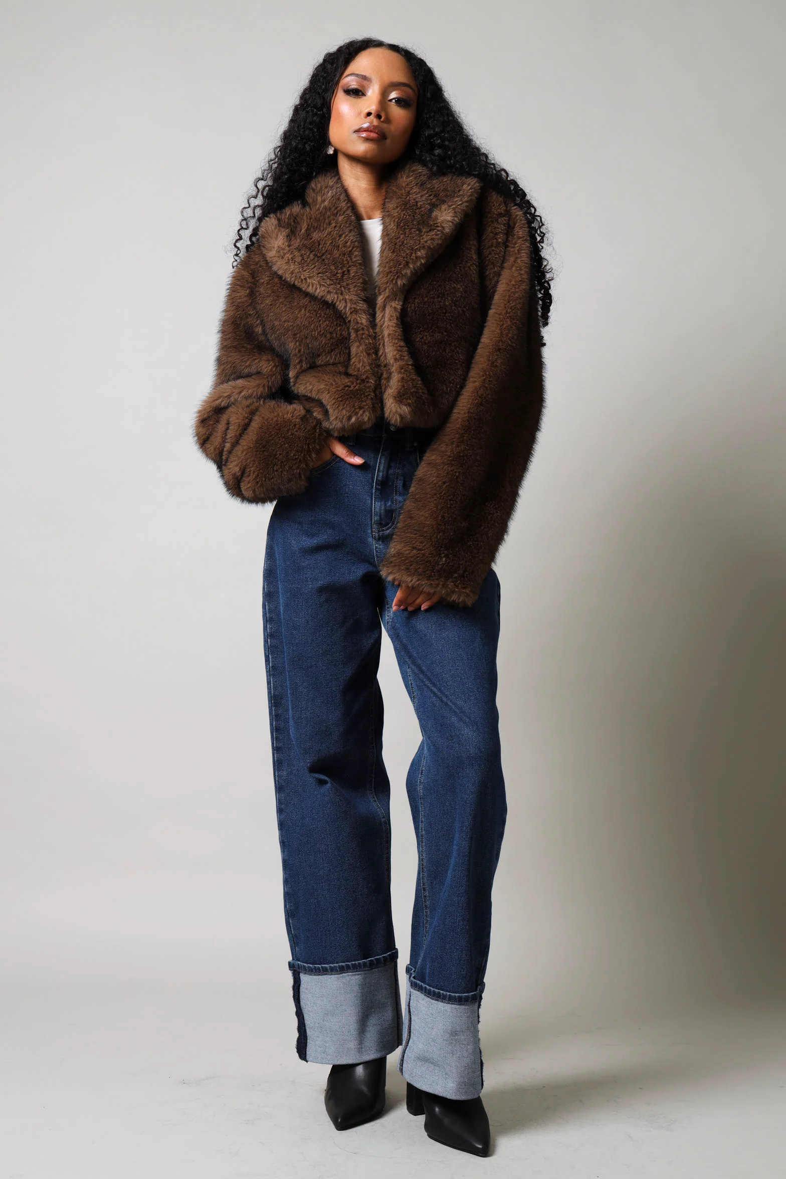 Long Sleeve Faux Fur Jacket - Brown - Image 3