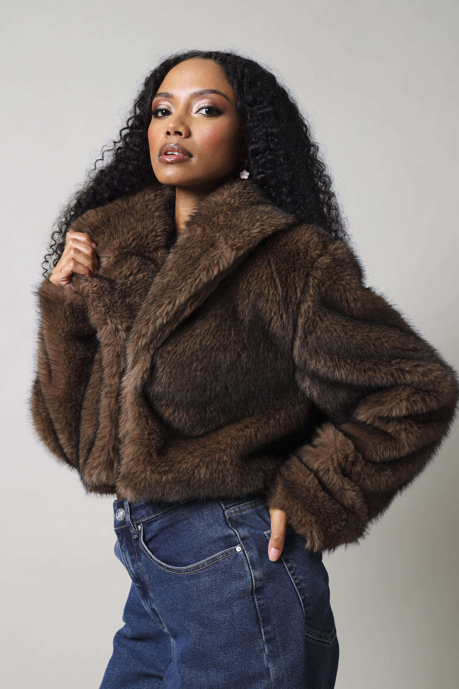 Long Sleeve Faux Fur Jacket - Brown - Image 4