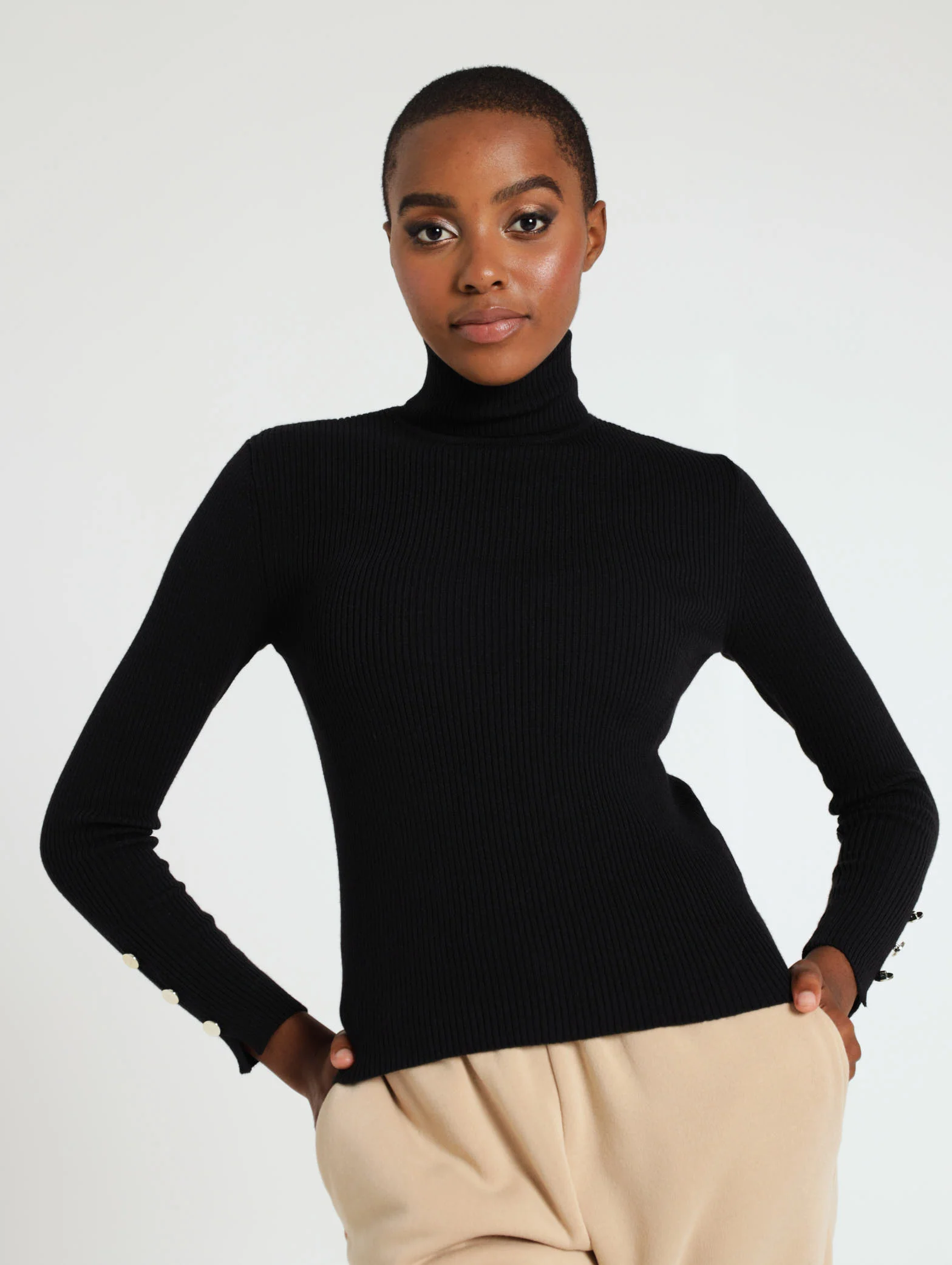Long Sleeve Fine Gauge Pullover Button Detail