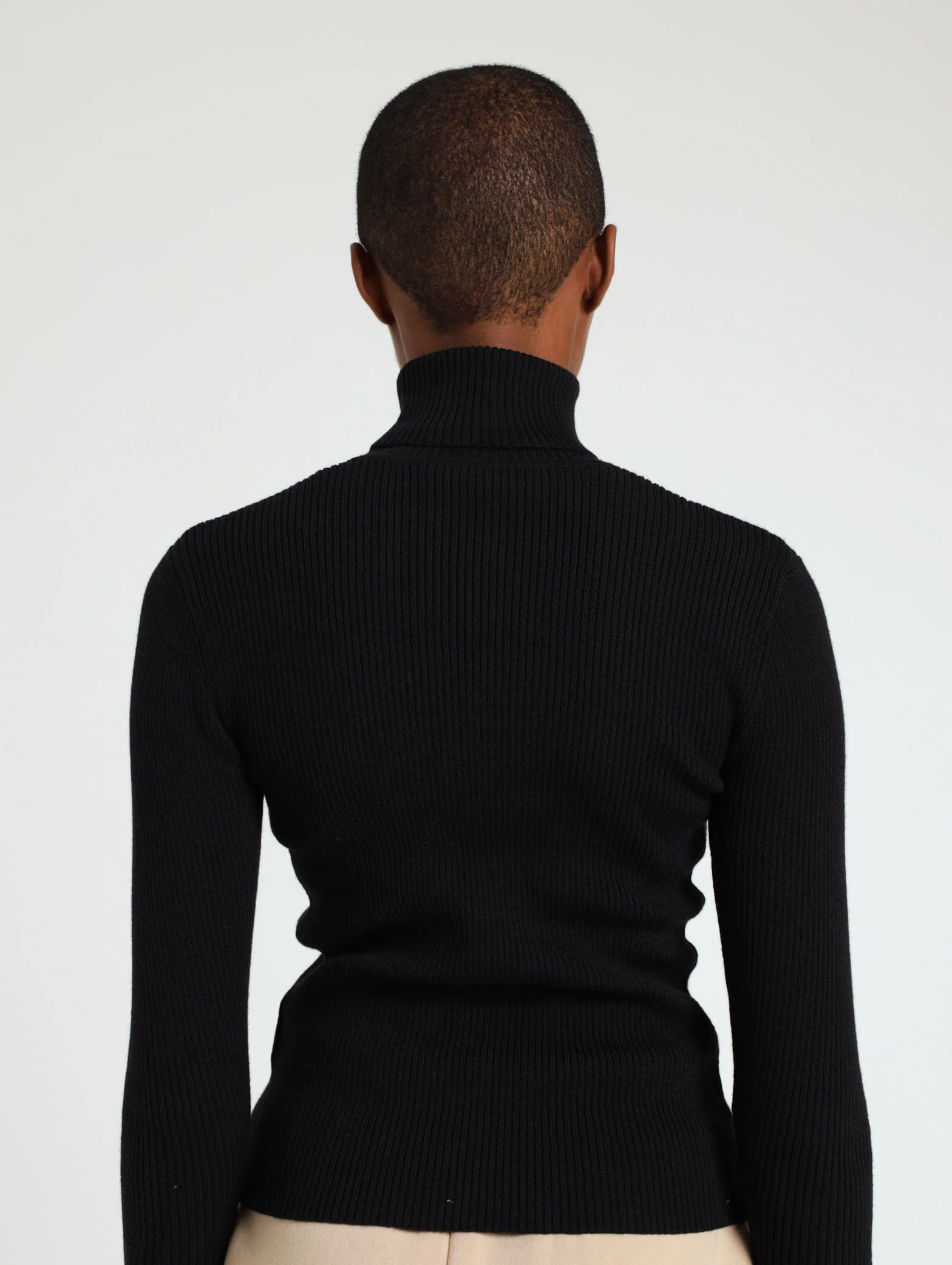 Long Sleeve Fine Gauge Pullover Button Detail - Image 3